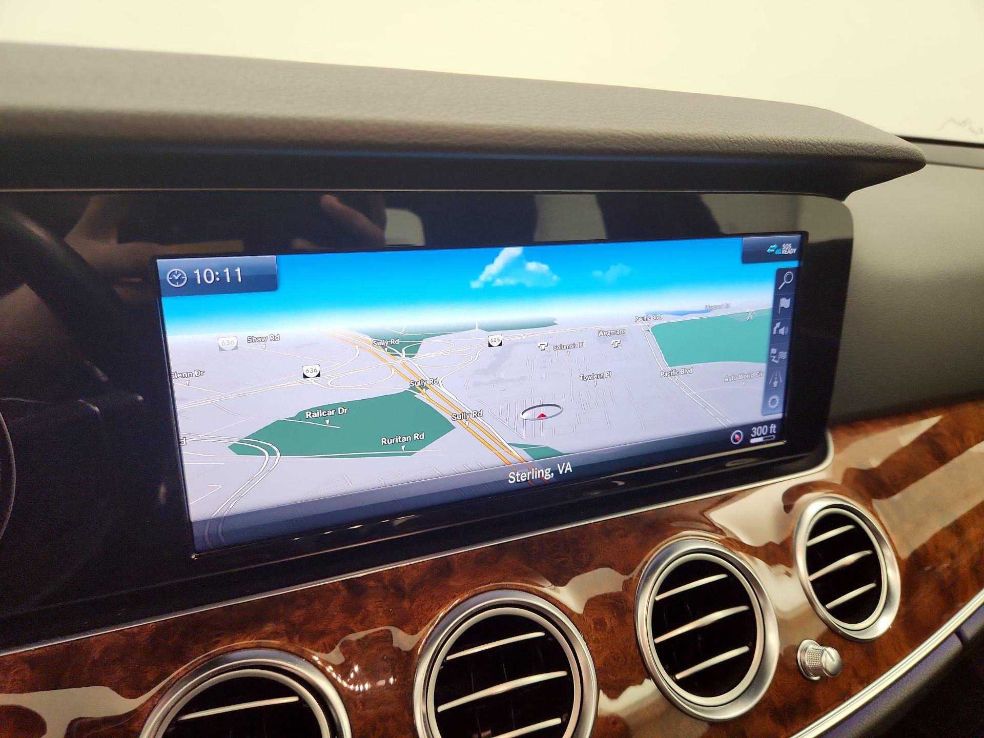 Thumbnail: 2019 Mercedes-Benz E-Class - 14