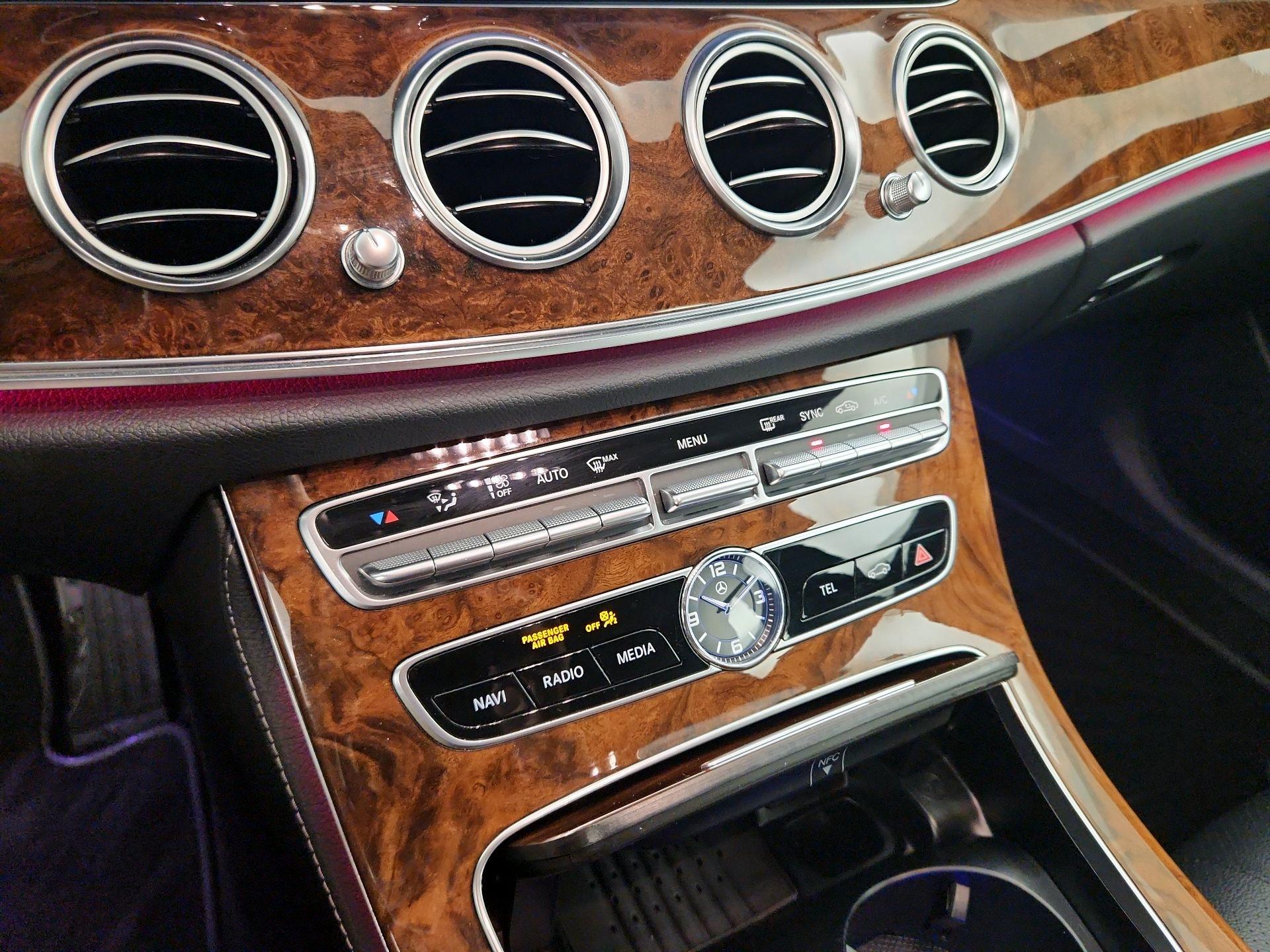 Thumbnail: 2019 Mercedes-Benz E-Class - 17