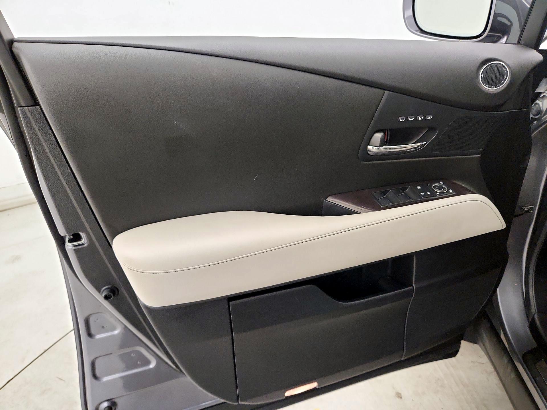 Thumbnail: 2014 Lexus RX - 12