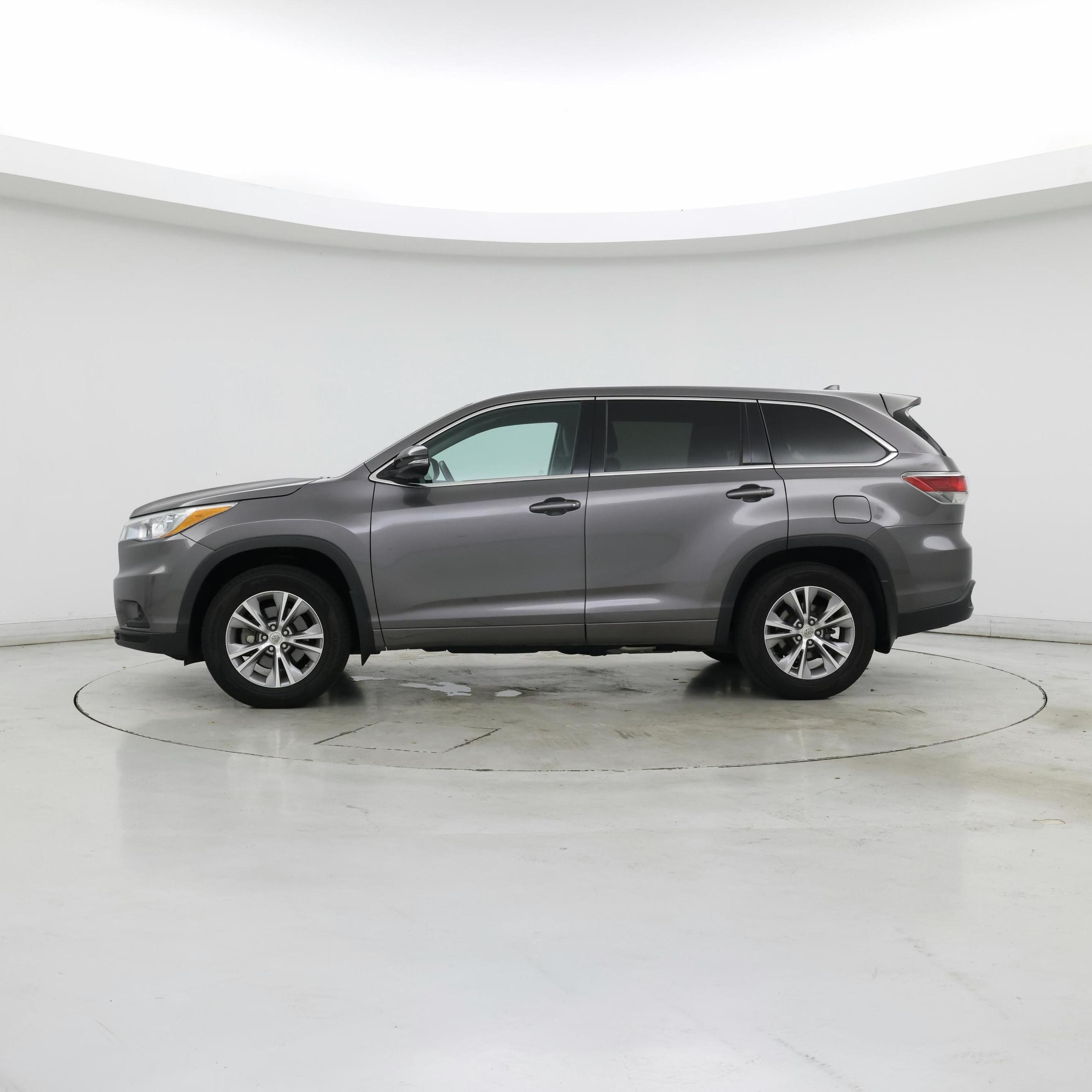 Thumbnail: 2015 Toyota Highlander - 3