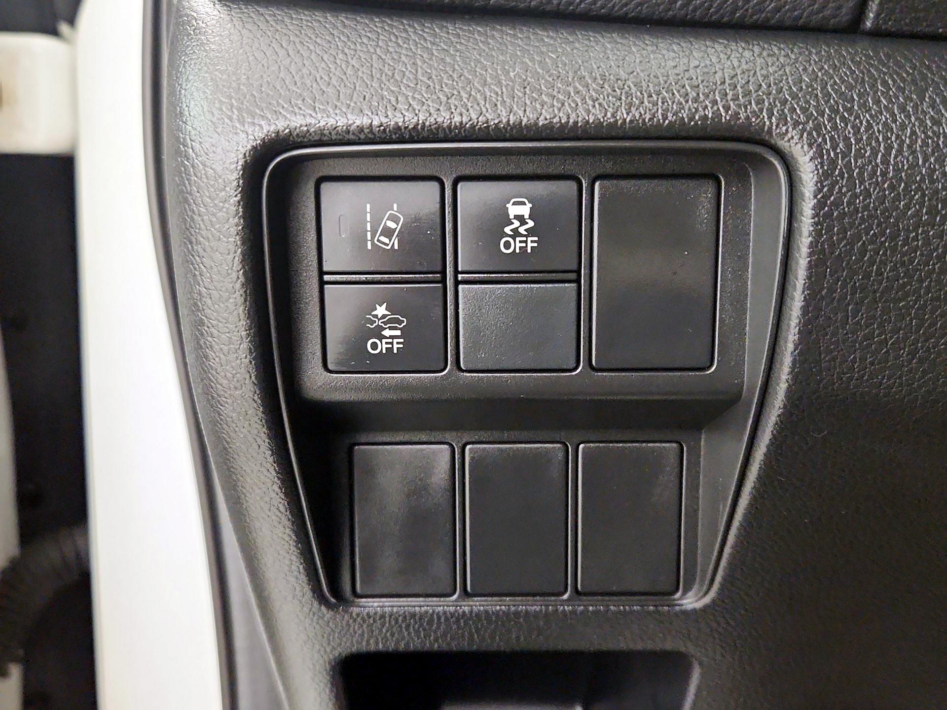 Thumbnail: 2017 Honda CR-V - 13