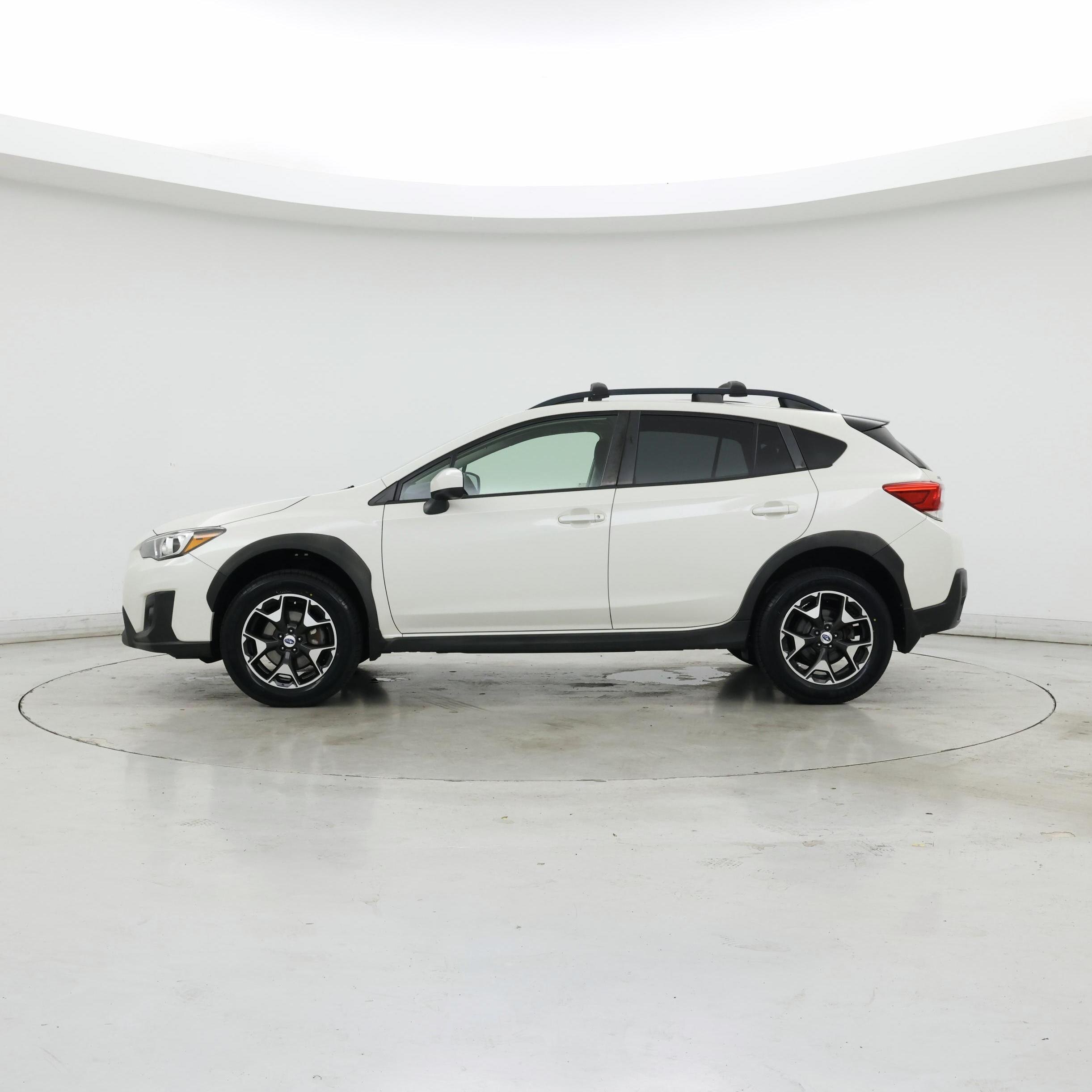 Thumbnail: 2018 Subaru Crosstrek - 3