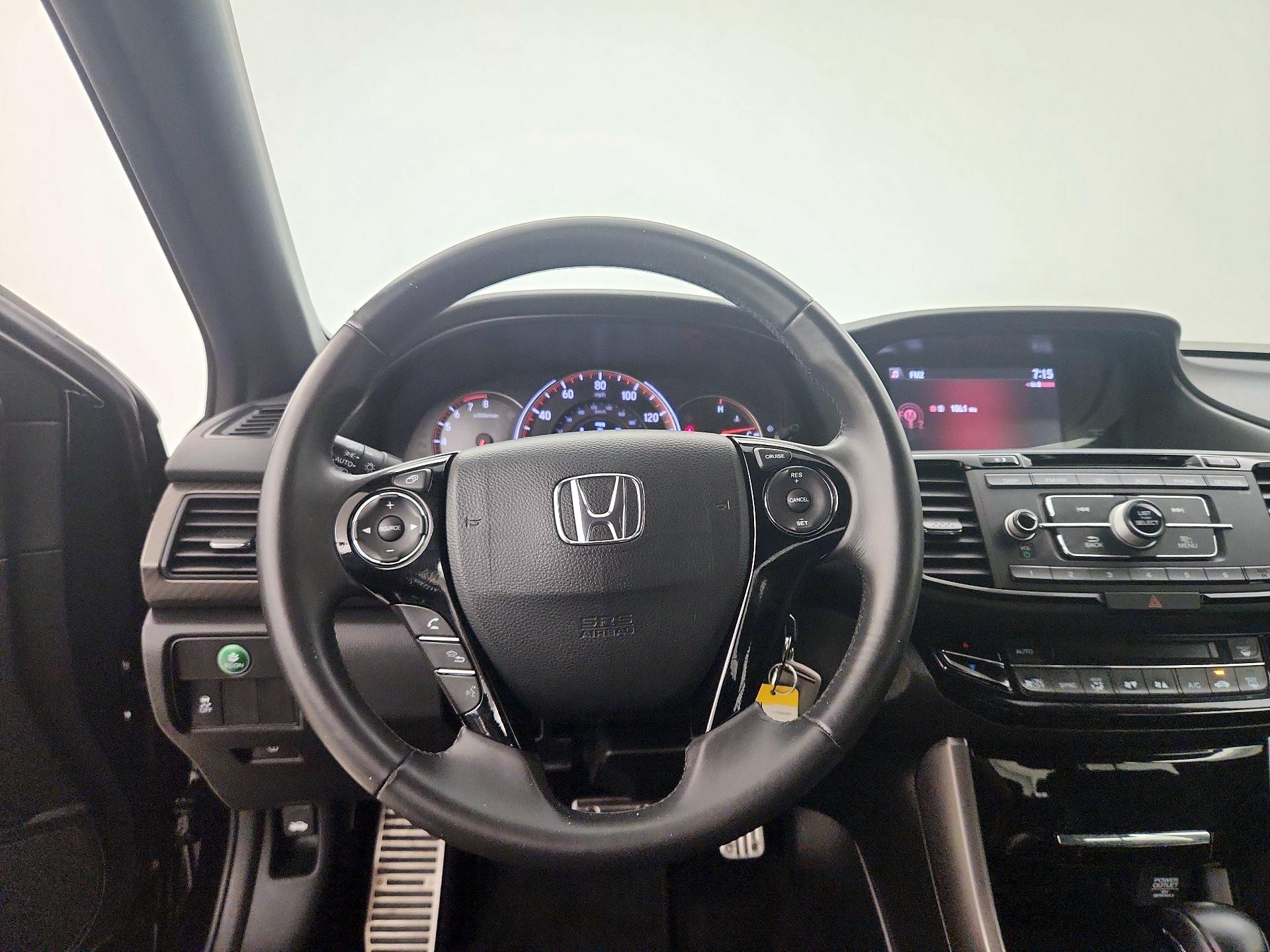 Thumbnail: 2017 Honda Accord - 10