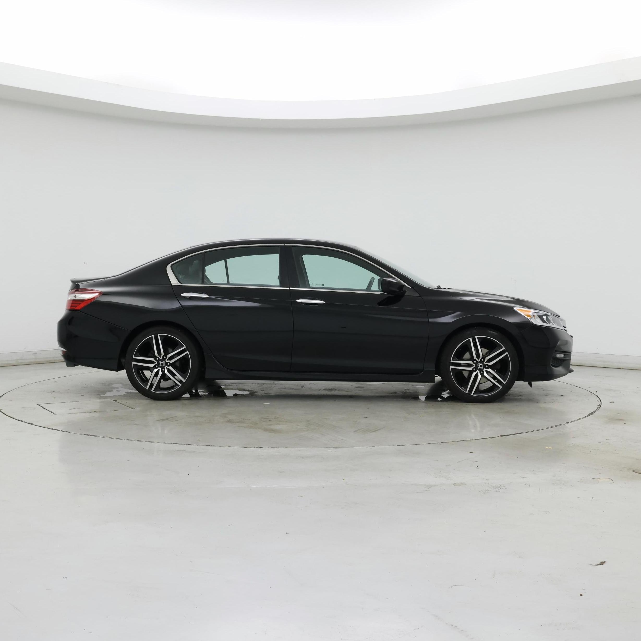 Thumbnail: 2017 Honda Accord - 7