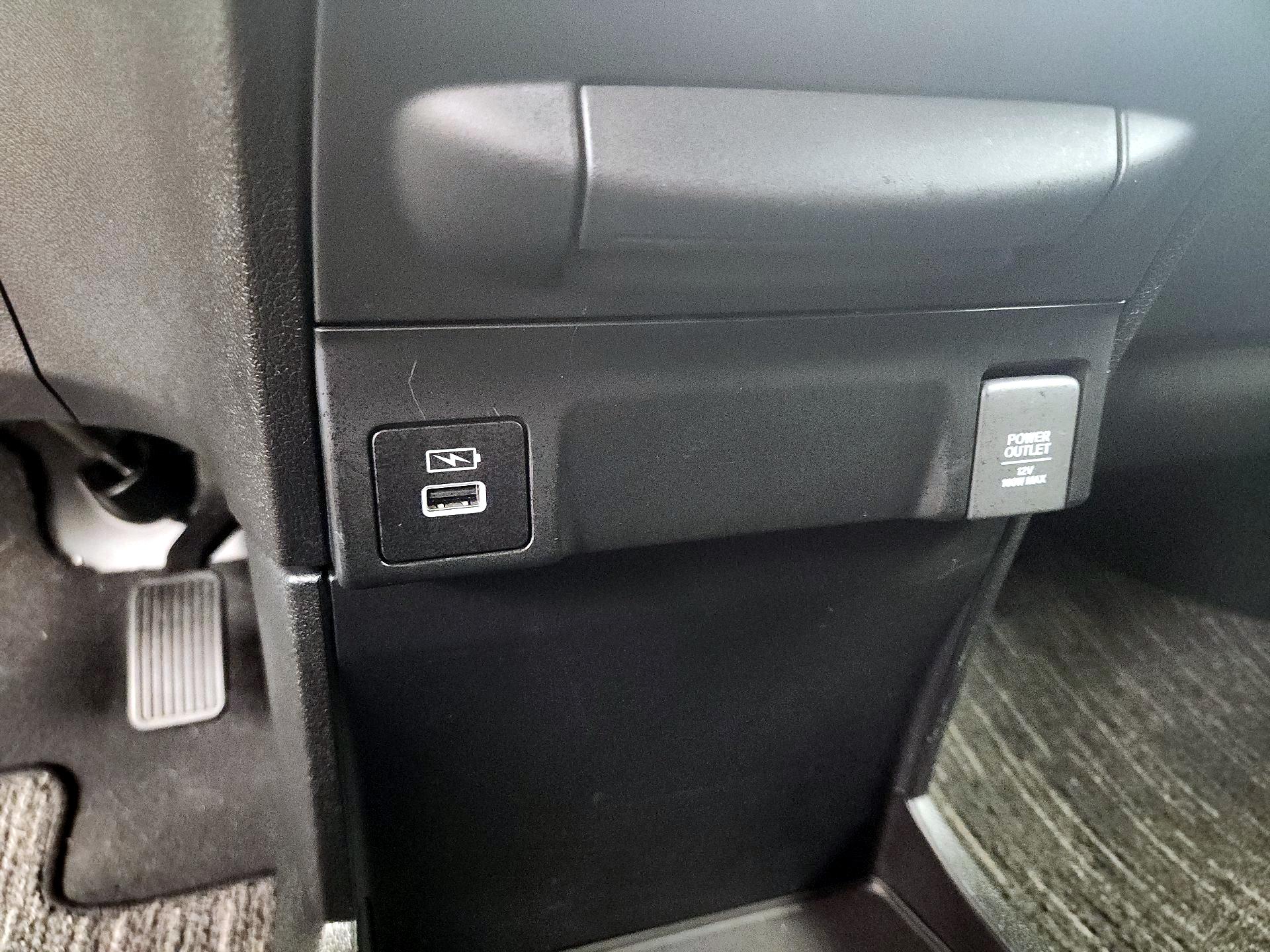 Thumbnail: 2021 Honda Odyssey - 18