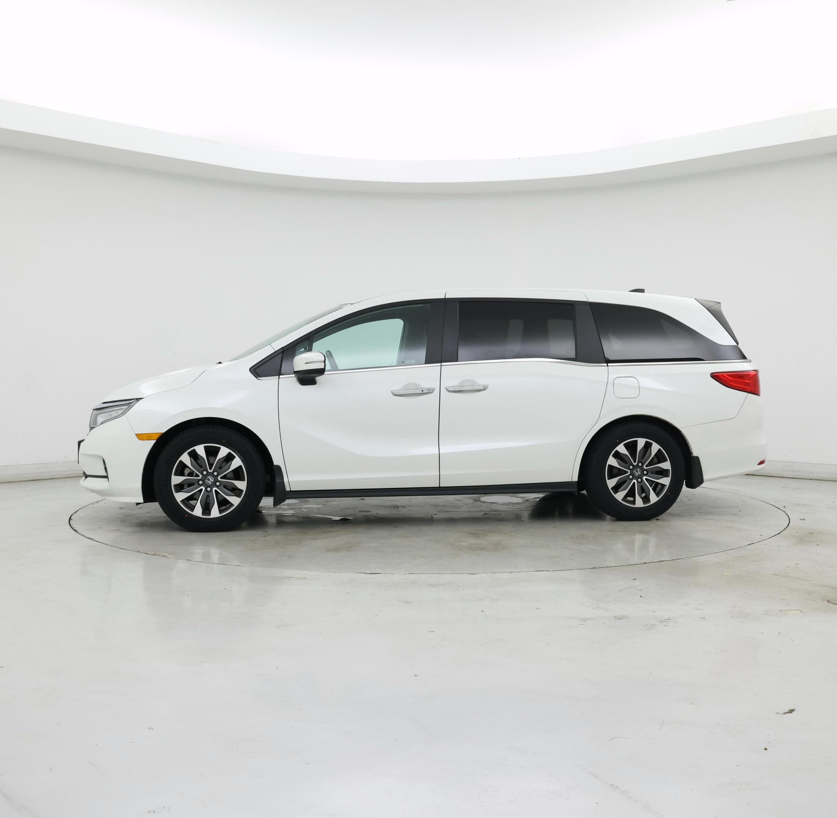 Thumbnail: 2021 Honda Odyssey - 3