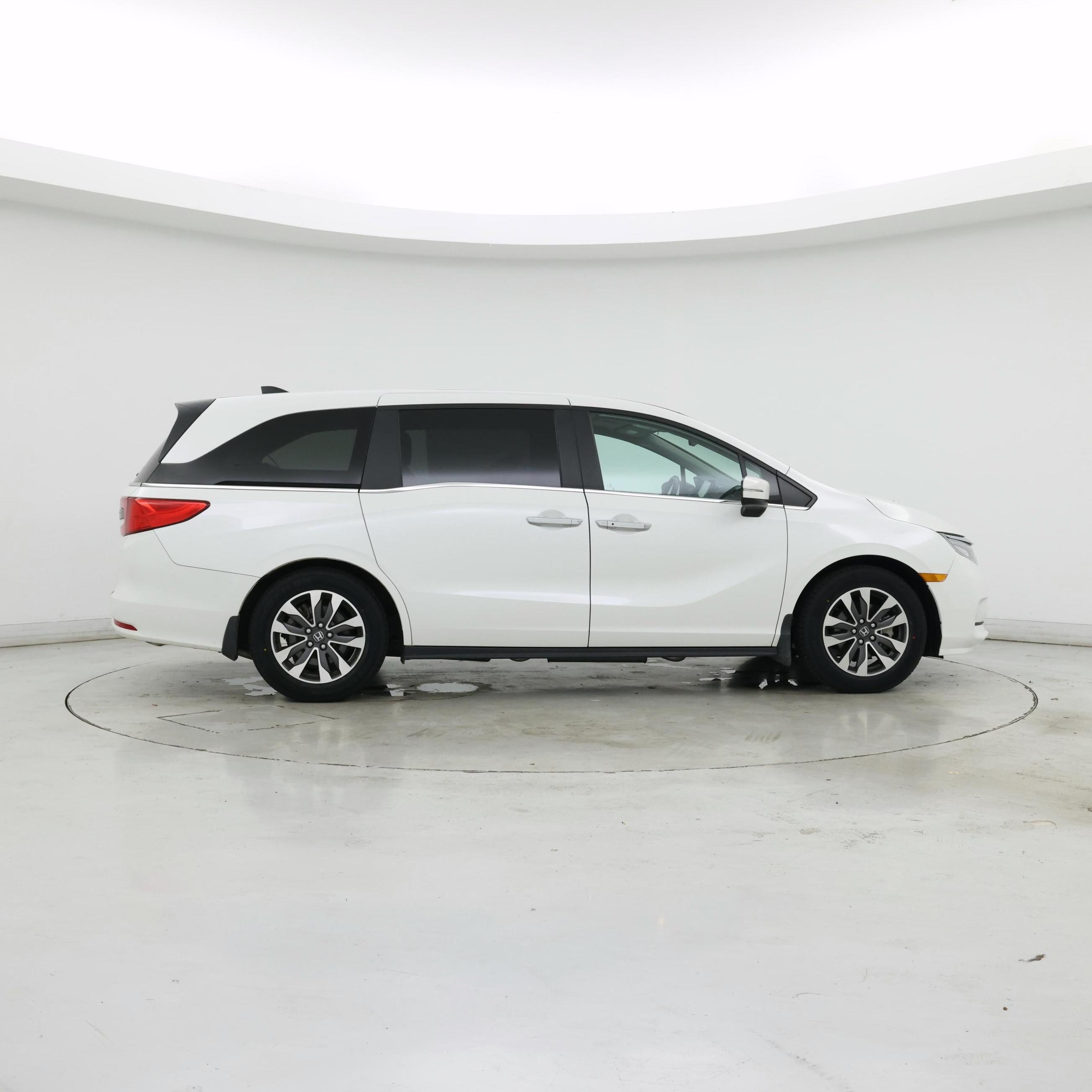 Thumbnail: 2021 Honda Odyssey - 7
