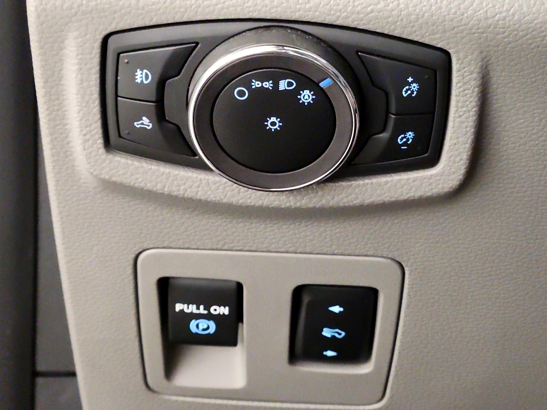 Thumbnail: 2018 Ford F-150 - 13