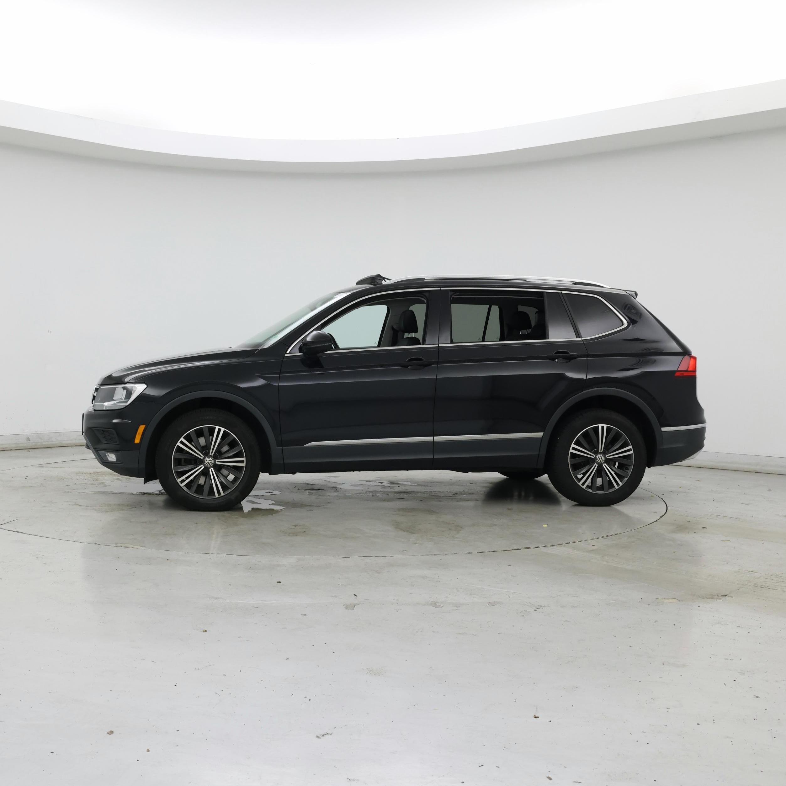 Thumbnail: 2018 Volkswagen Tiguan - 3