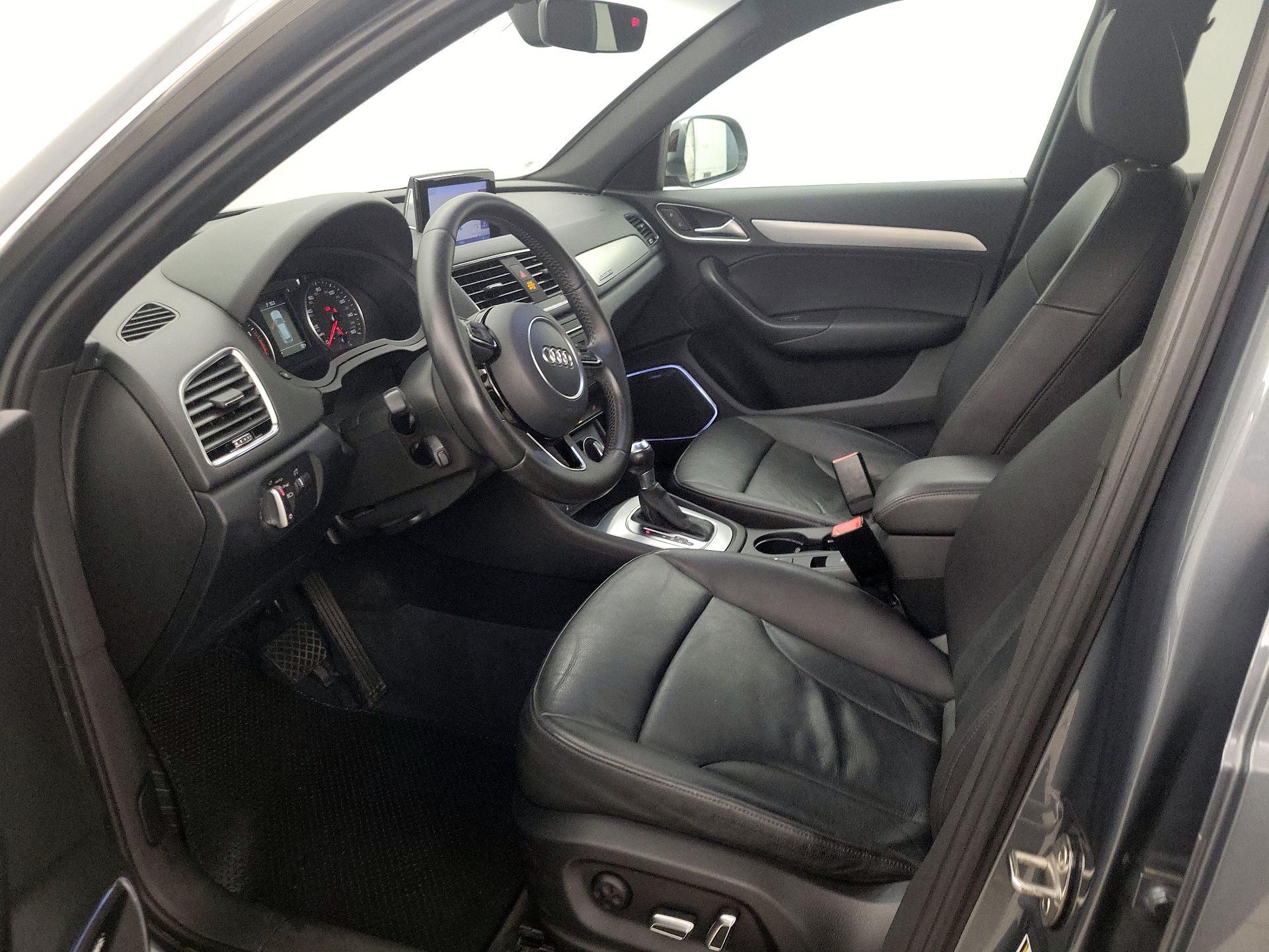 Thumbnail: 2016 Audi Q3 - 11