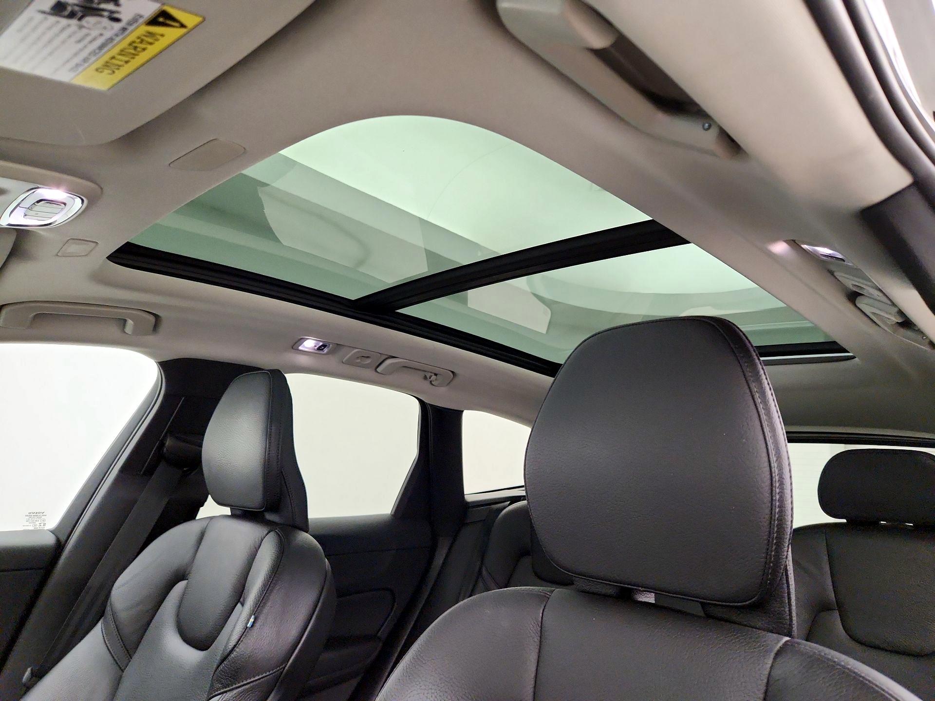 Thumbnail: 2020 Volvo XC60 - 19
