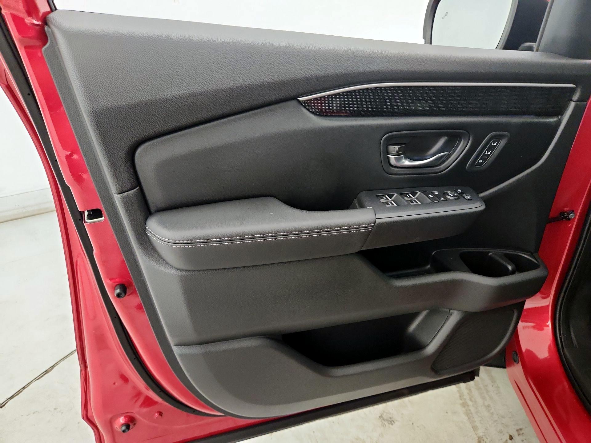 Thumbnail: 2023 Honda Pilot - 12