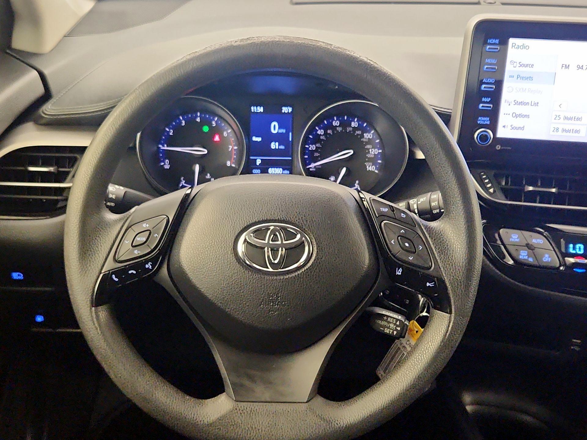 Thumbnail: 2020 Toyota C-HR - 10