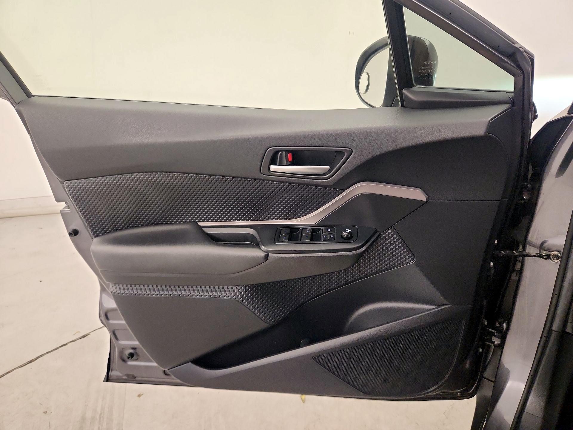 Thumbnail: 2020 Toyota C-HR - 12