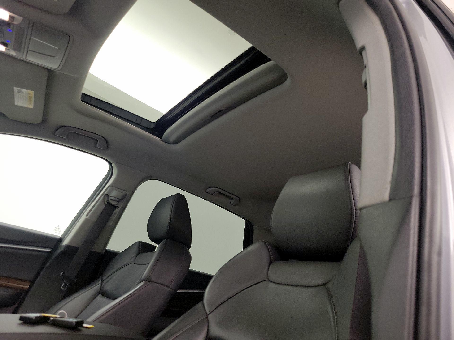 Thumbnail: 2018 Acura MDX - 19