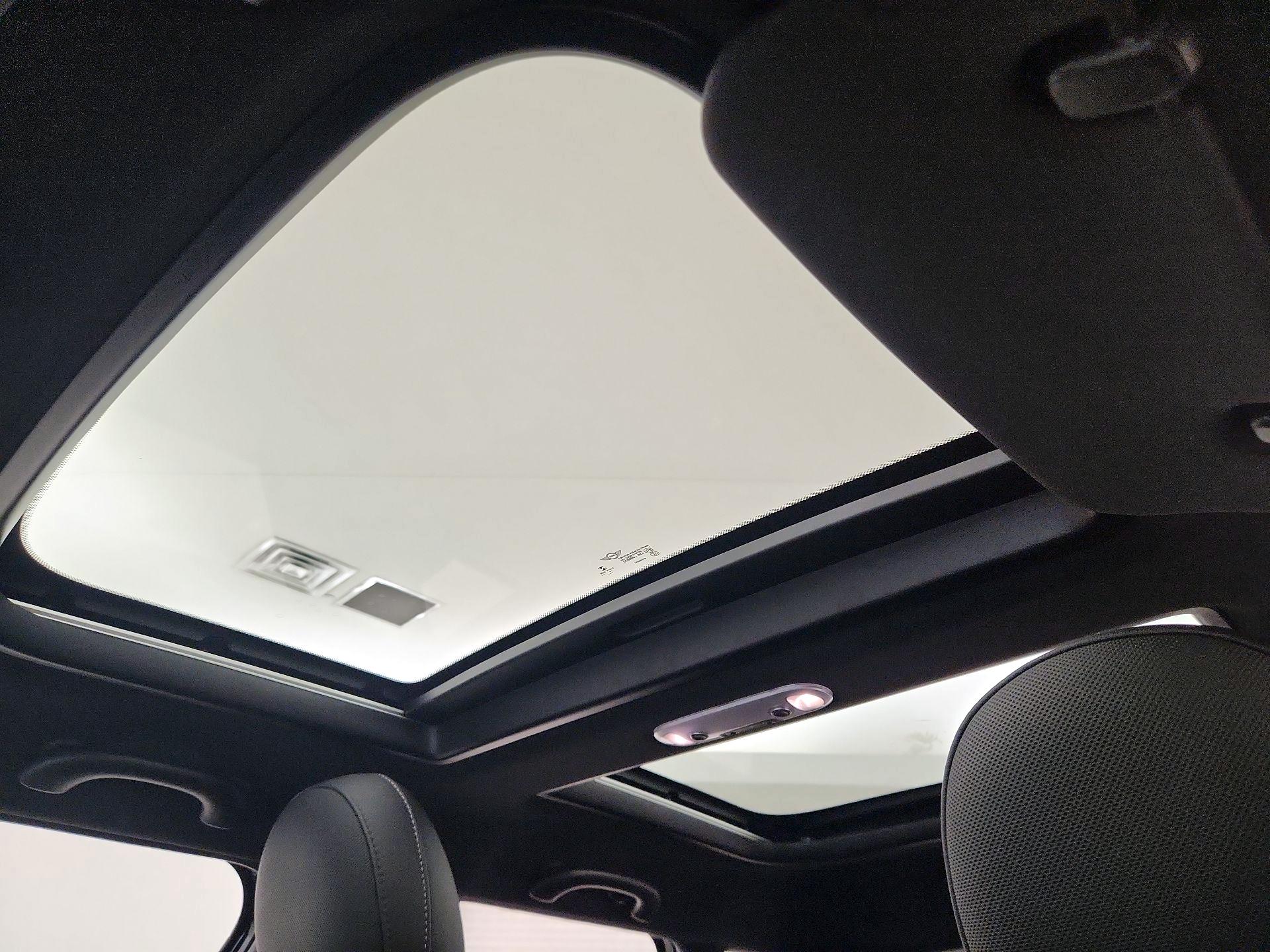 Thumbnail: 2020 MINI Cooper Hardtop - 20