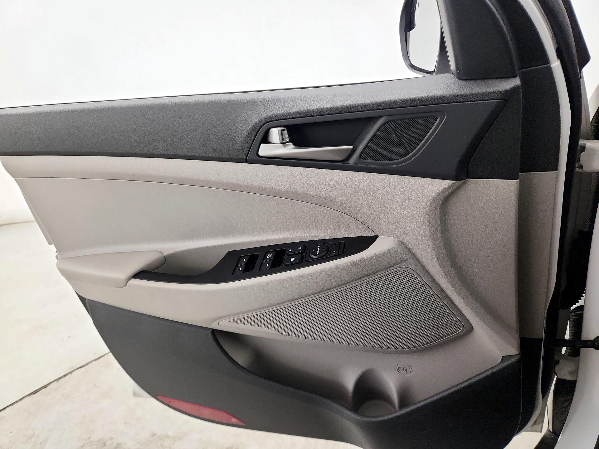 Thumbnail: 2018 Hyundai Tucson - 12