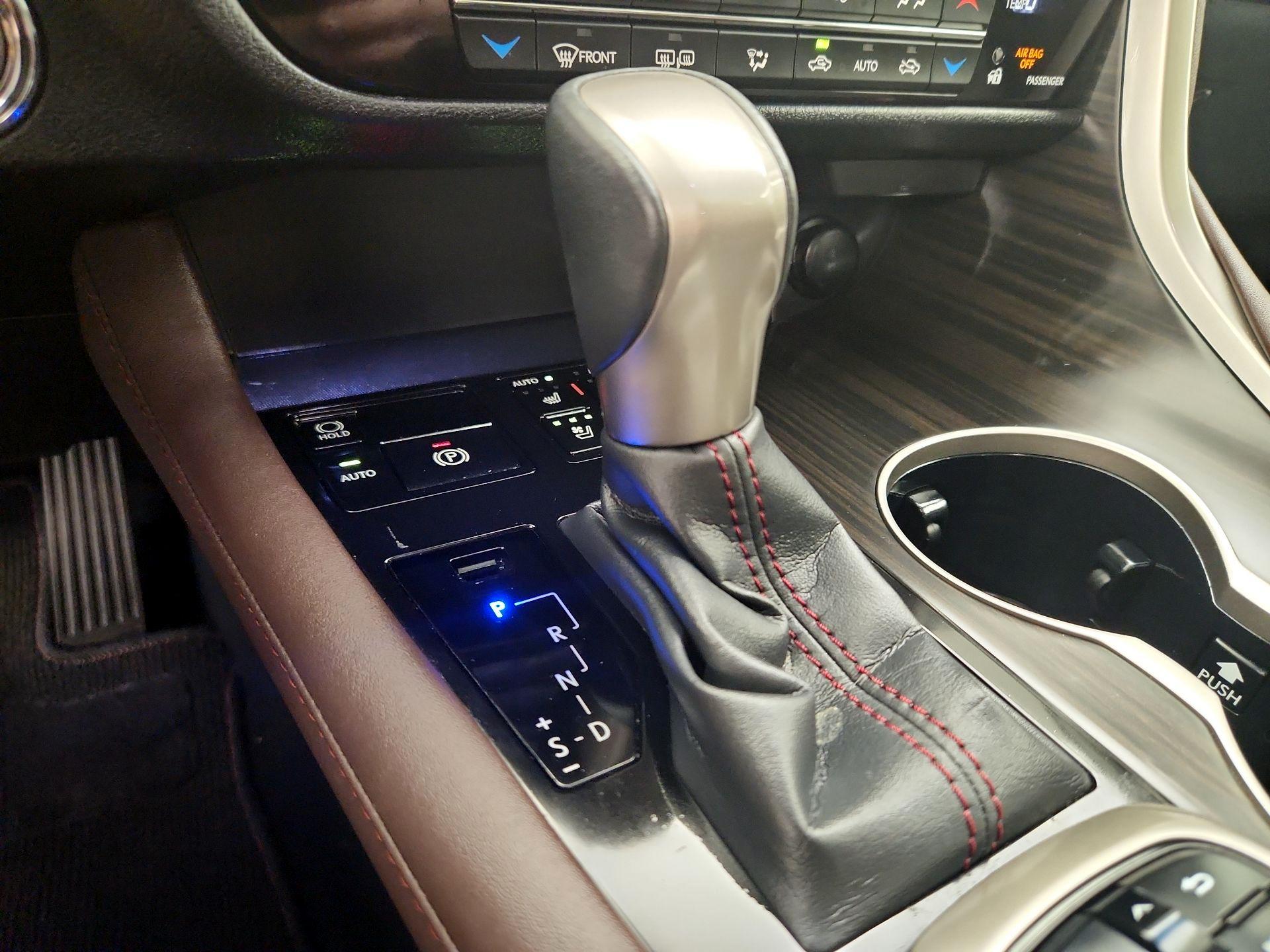 Thumbnail: 2017 Lexus RX - 18