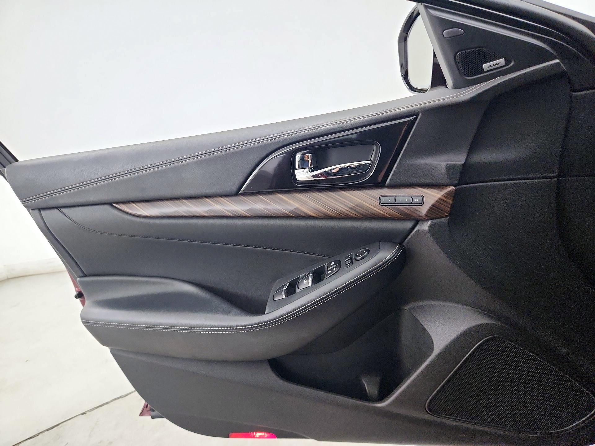 Thumbnail: 2017 Nissan Maxima - 12