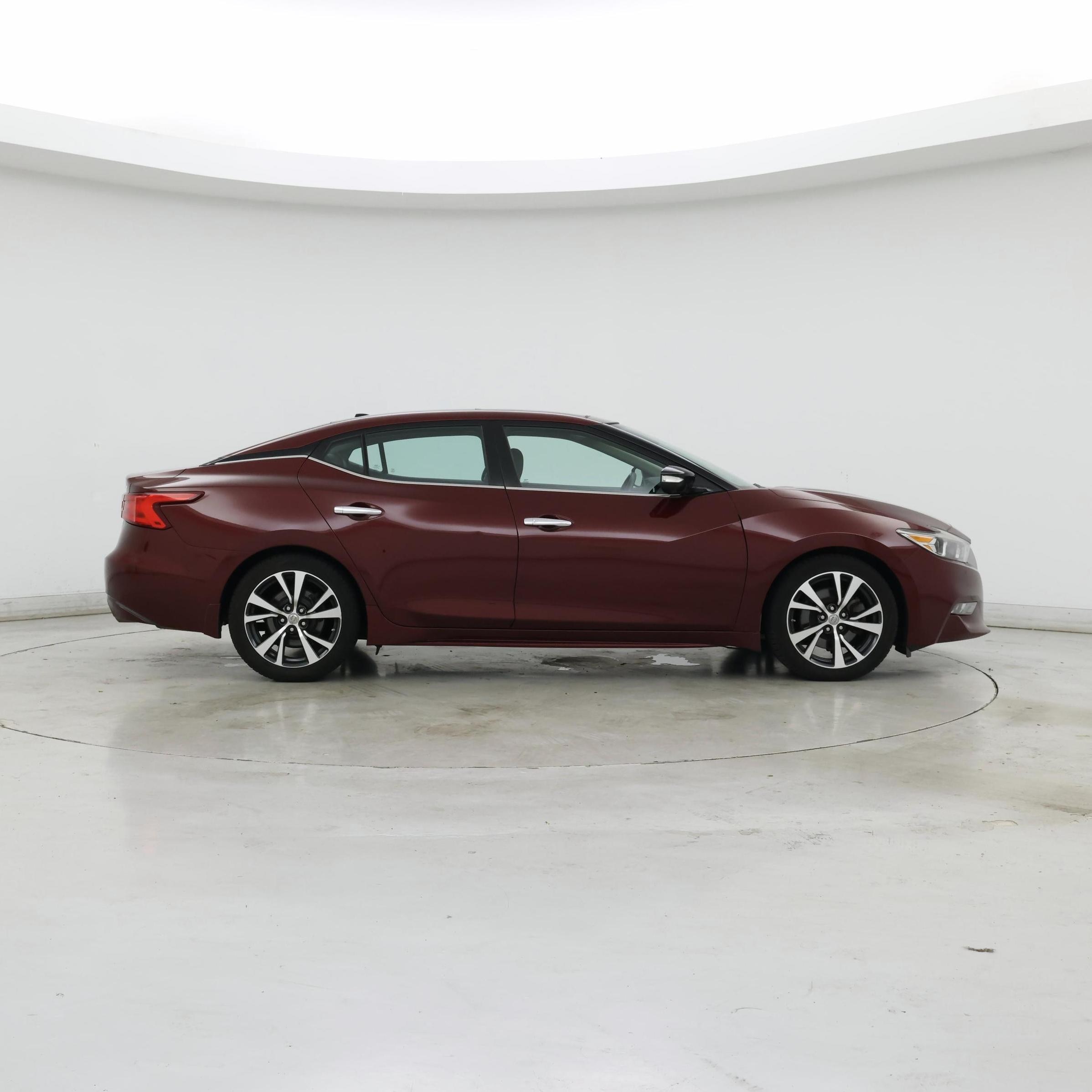 Thumbnail: 2017 Nissan Maxima - 7