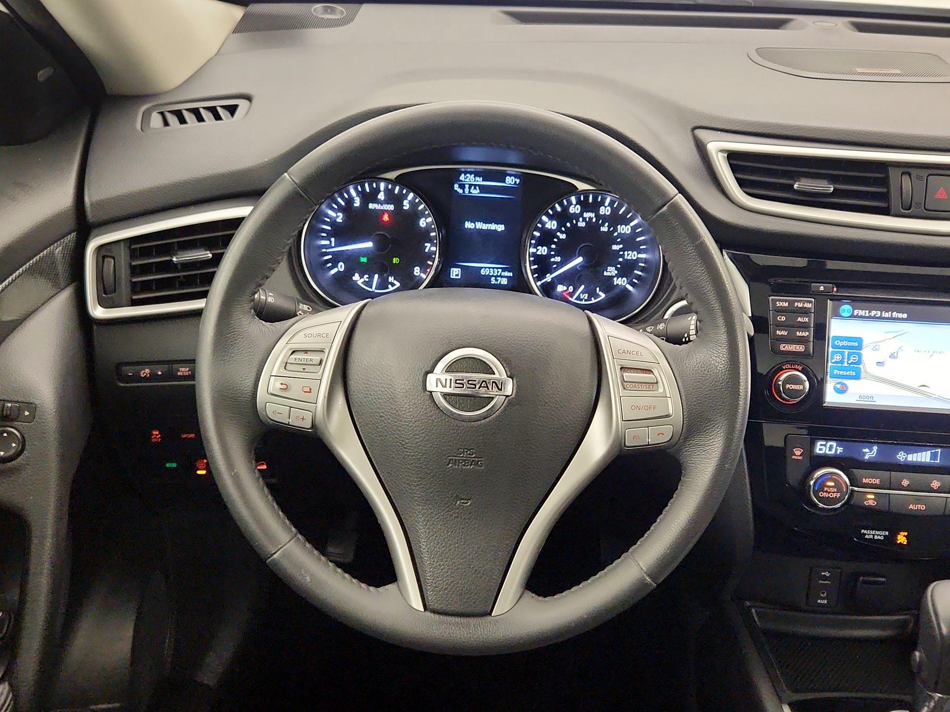 Thumbnail: 2015 Nissan Rogue - 10