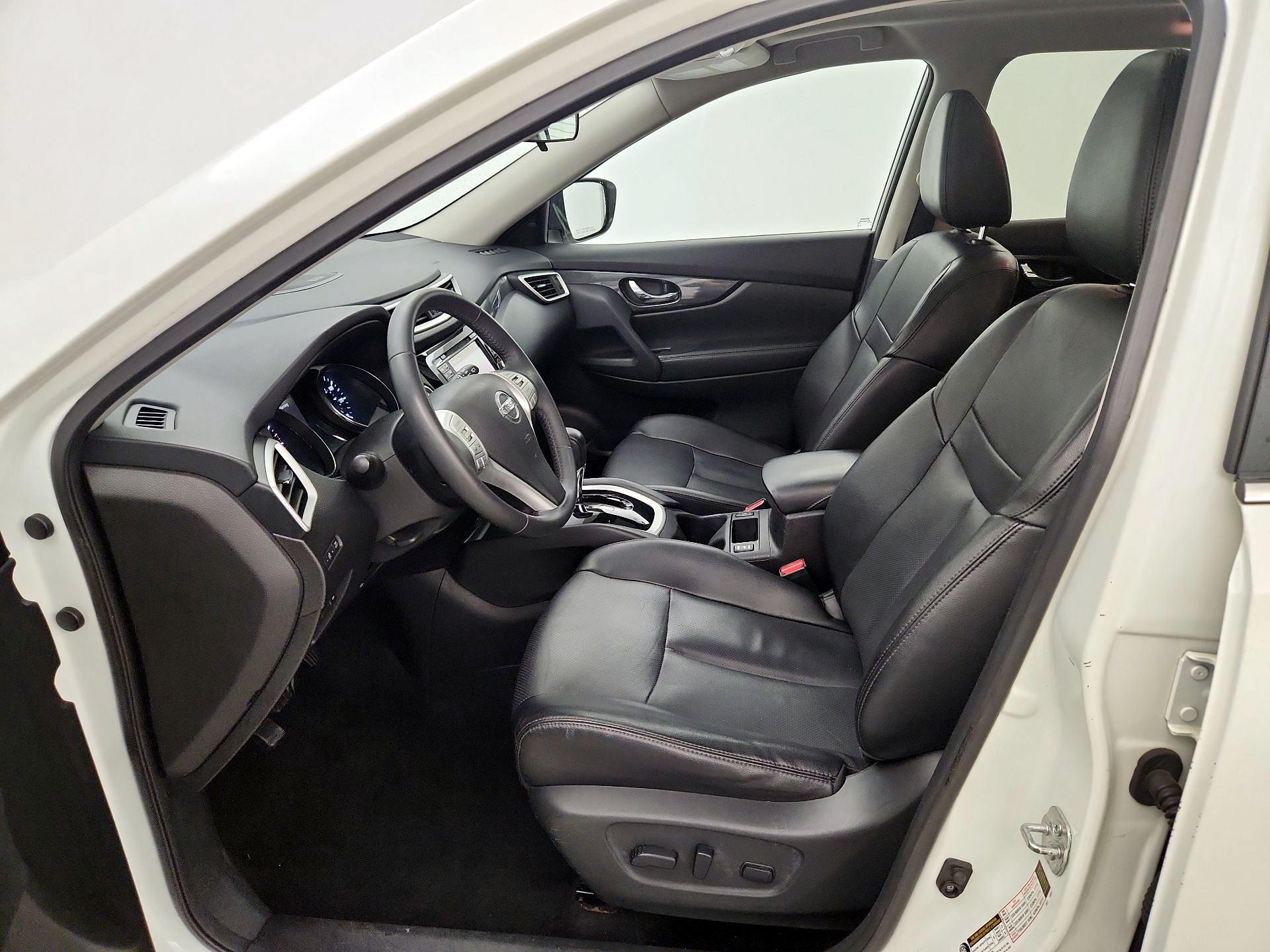 Thumbnail: 2015 Nissan Rogue - 11