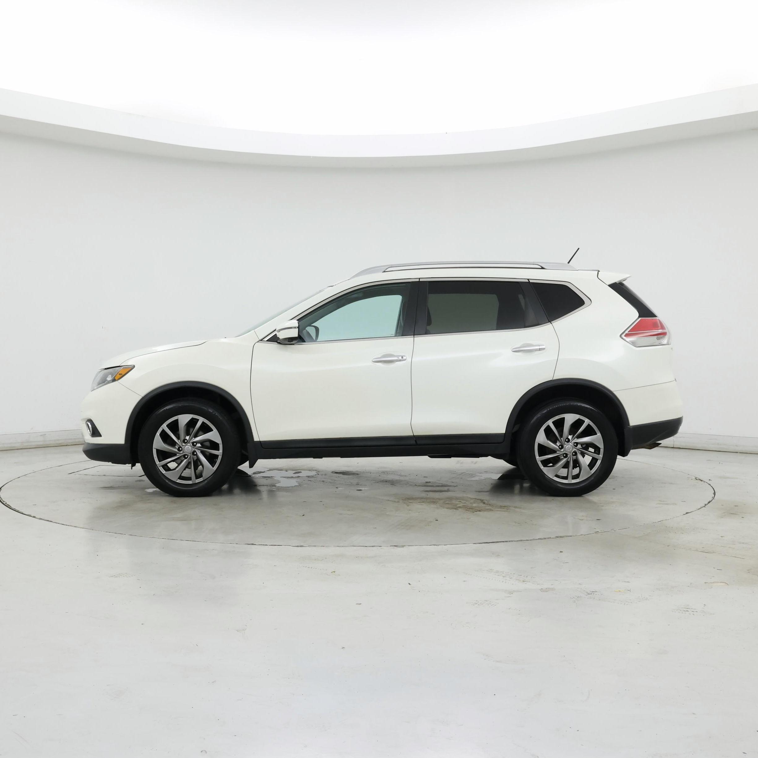 Thumbnail: 2015 Nissan Rogue - 3