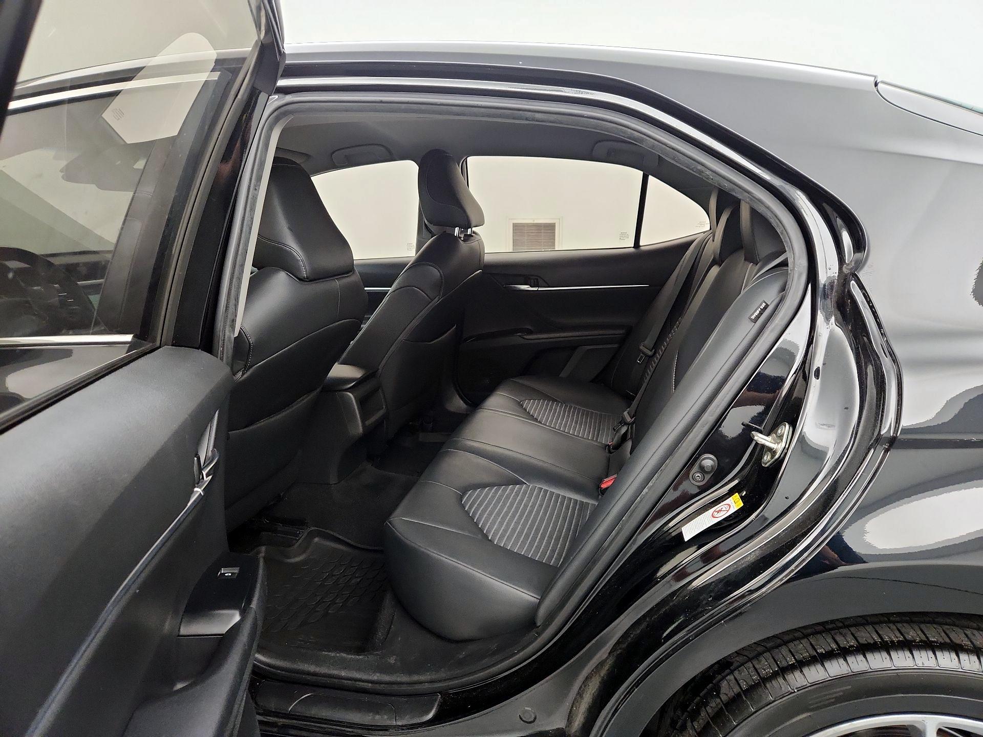Thumbnail: 2019 Toyota Camry - 19