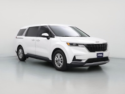 White 2024 Kia Carnival LX