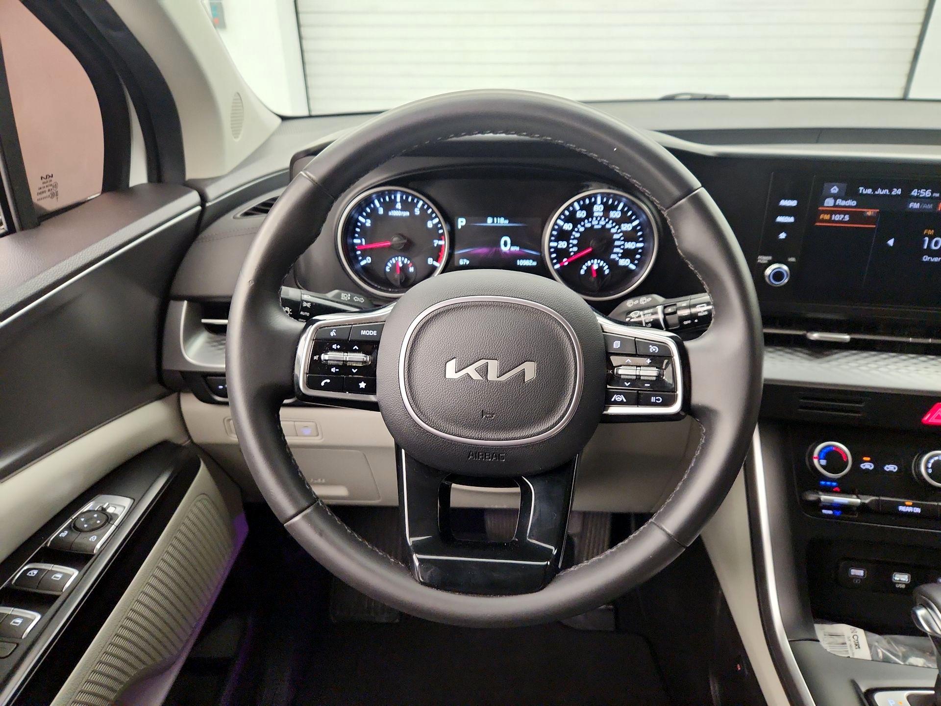 Thumbnail: 2024 Kia Carnival - 10