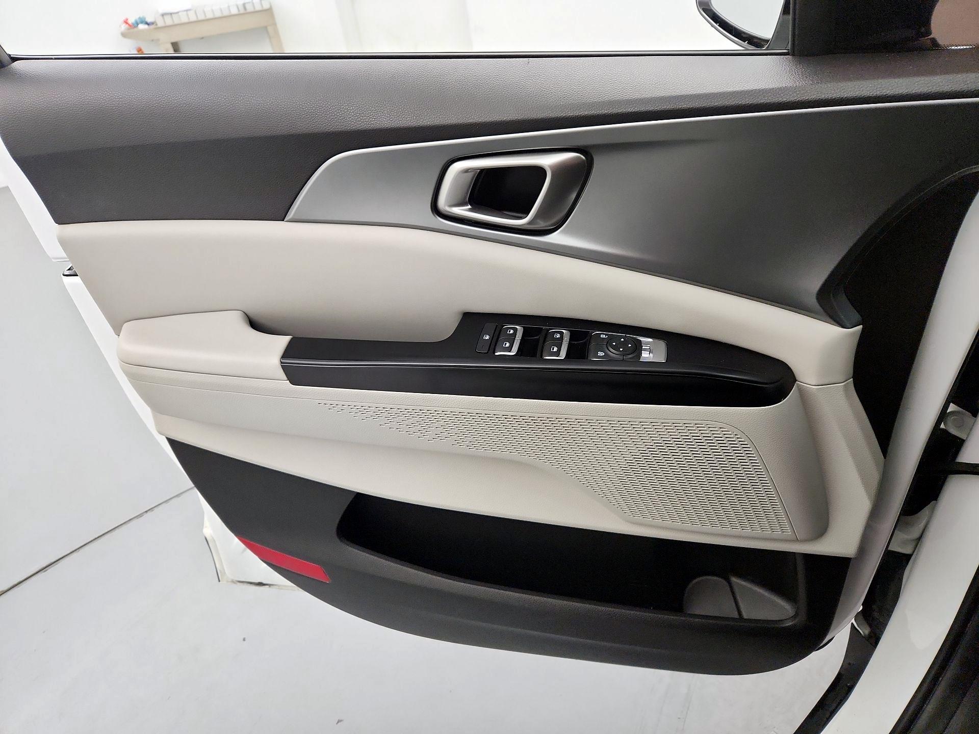 Thumbnail: 2024 Kia Carnival - 12