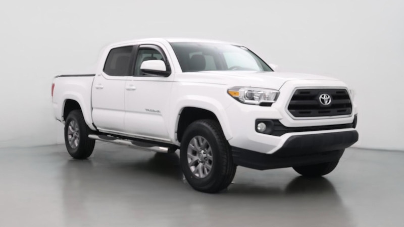 2016 Toyota Tacoma SR5 Hero Image