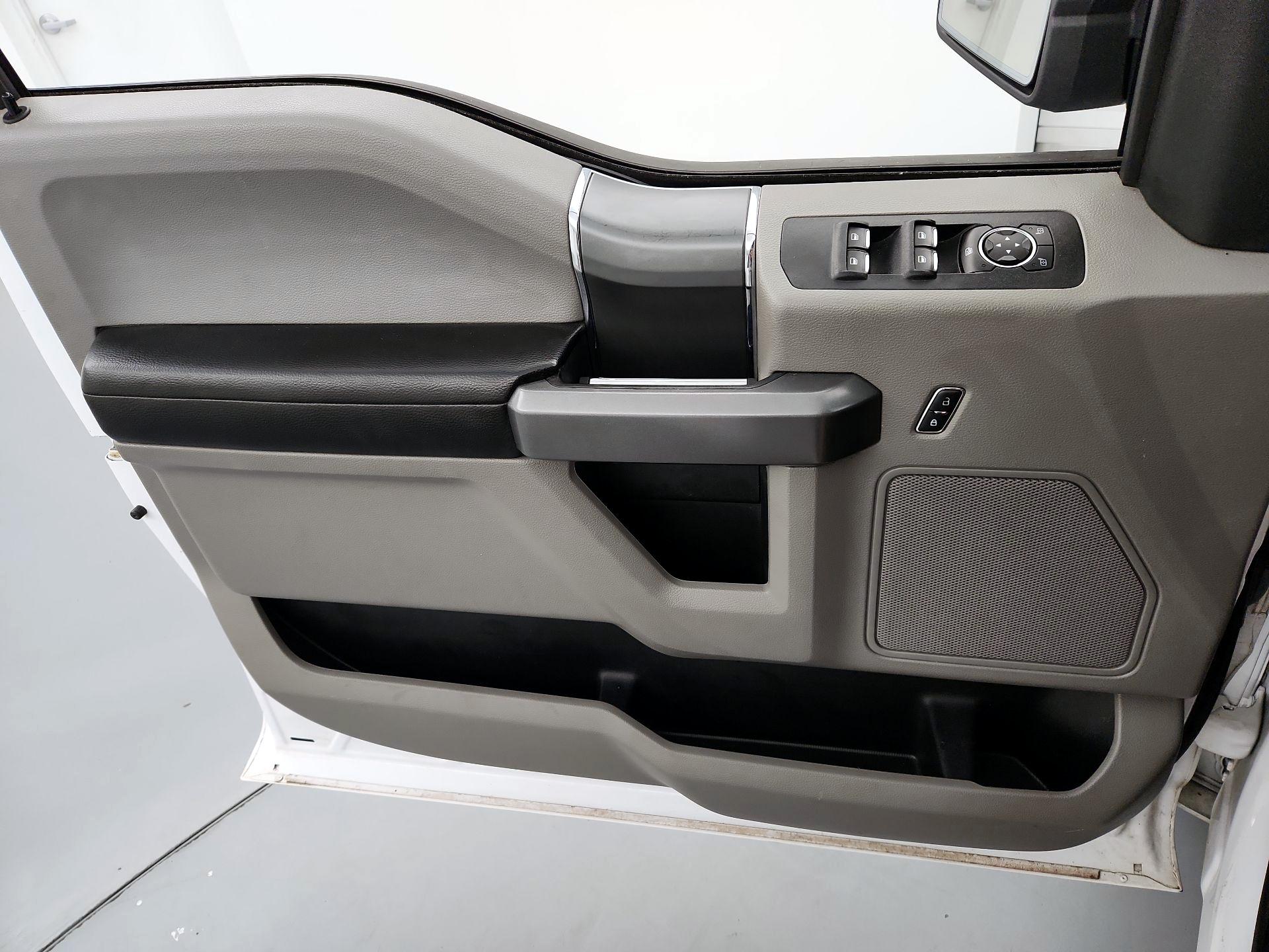 Thumbnail: 2016 Ford F-150 - 12
