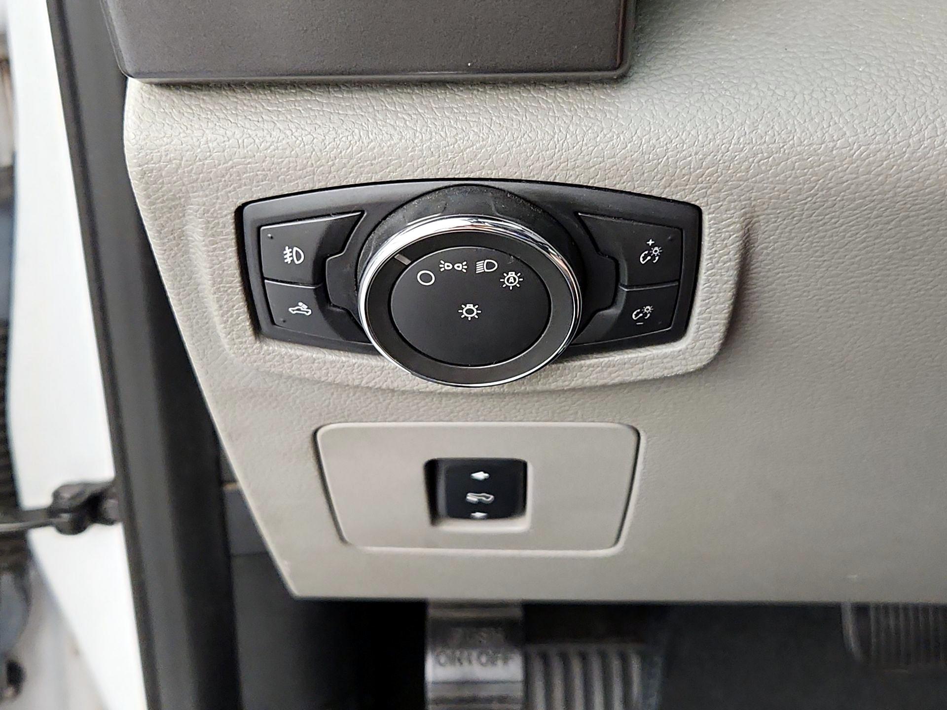 Thumbnail: 2016 Ford F-150 - 13