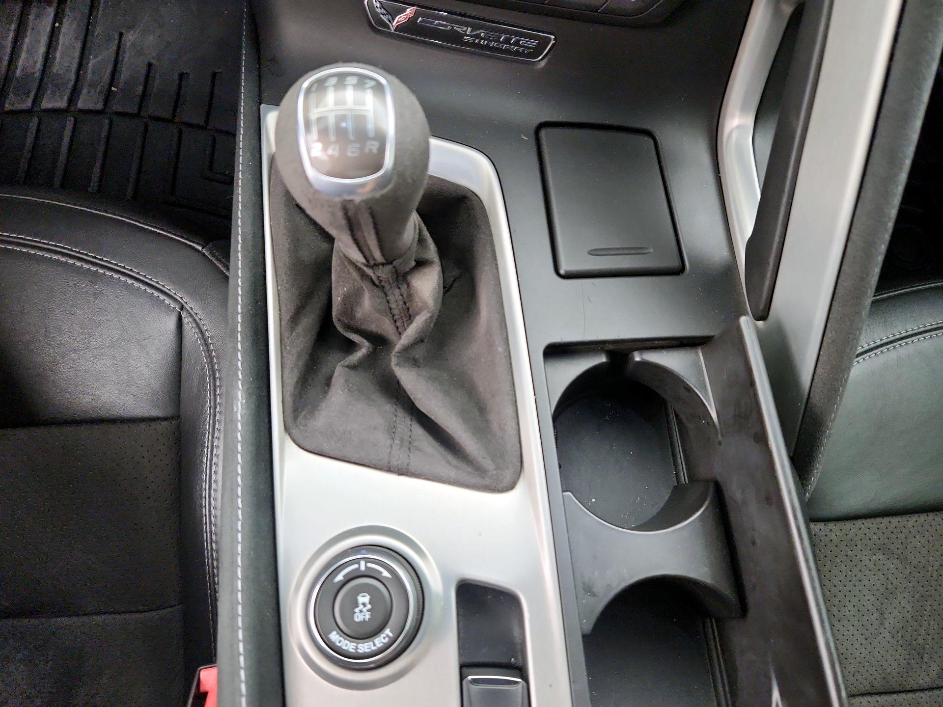 Thumbnail: 2014 Chevrolet Corvette - 18