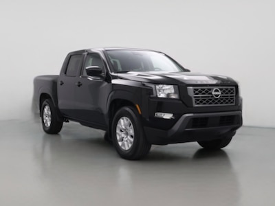 Black 2024 Nissan Frontier SV