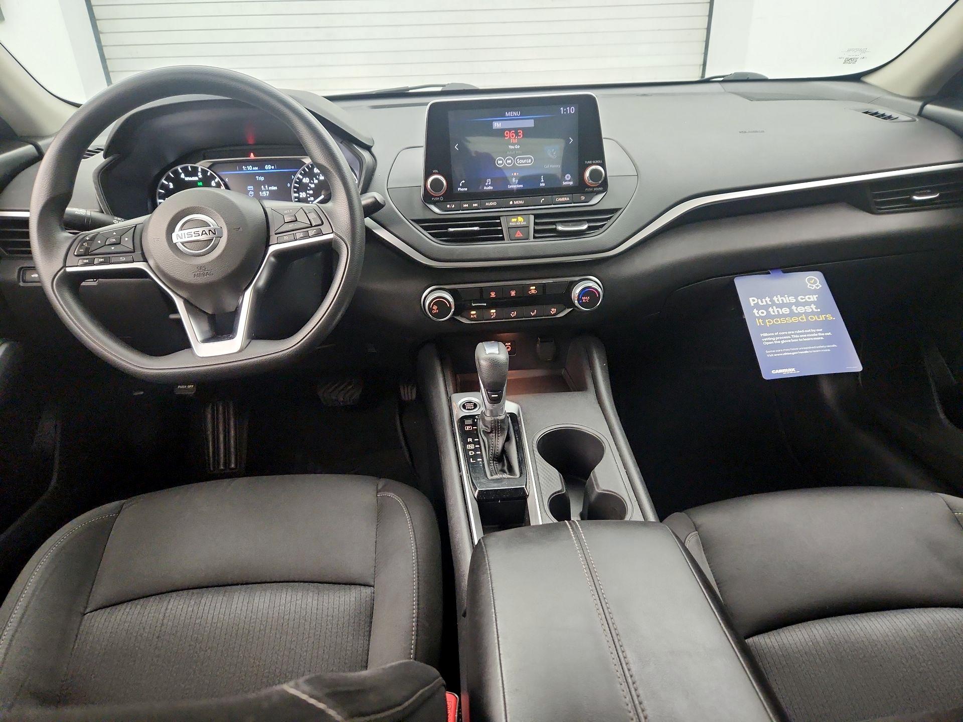 Thumbnail: 2020 Nissan Altima - 9