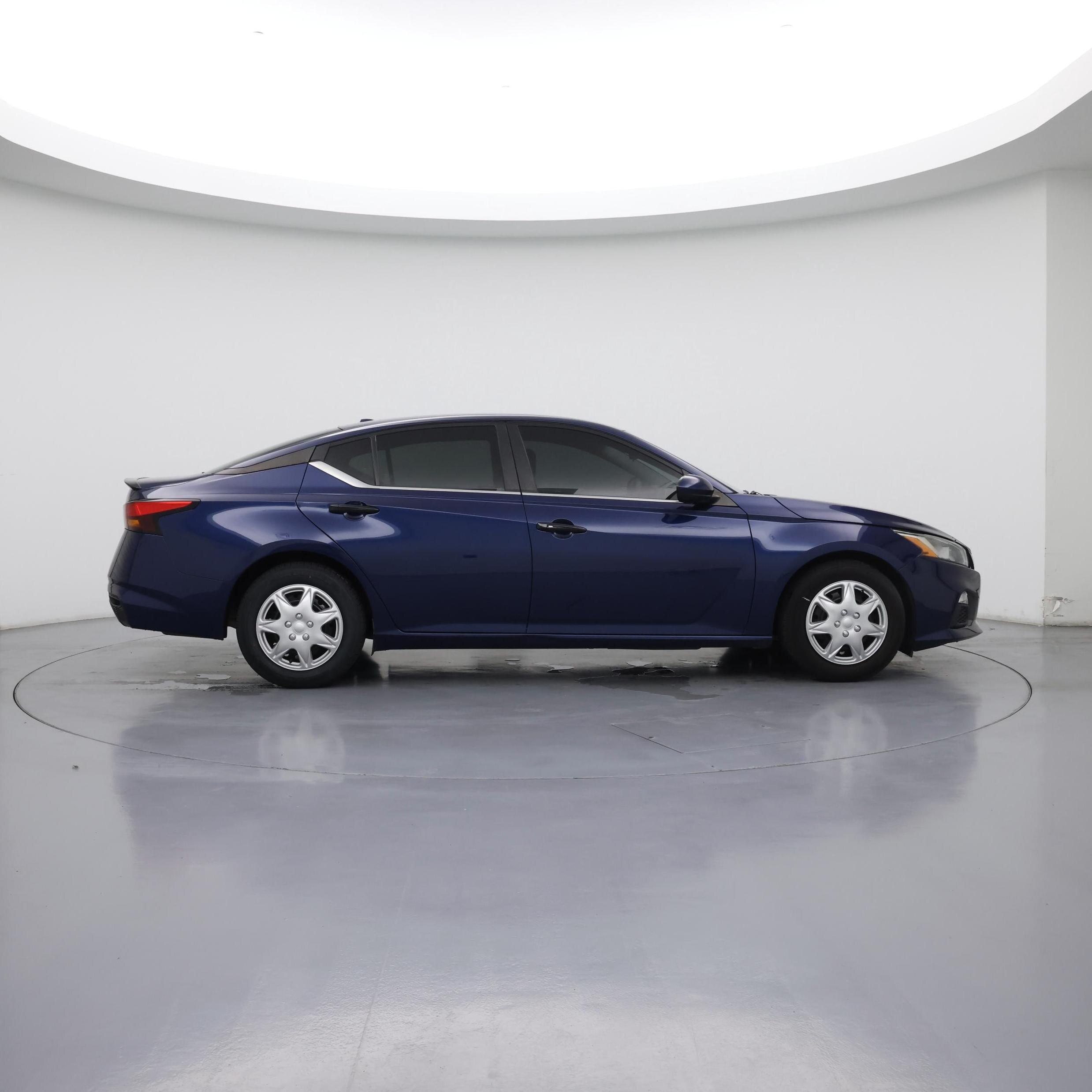 Thumbnail: 2020 Nissan Altima - 7