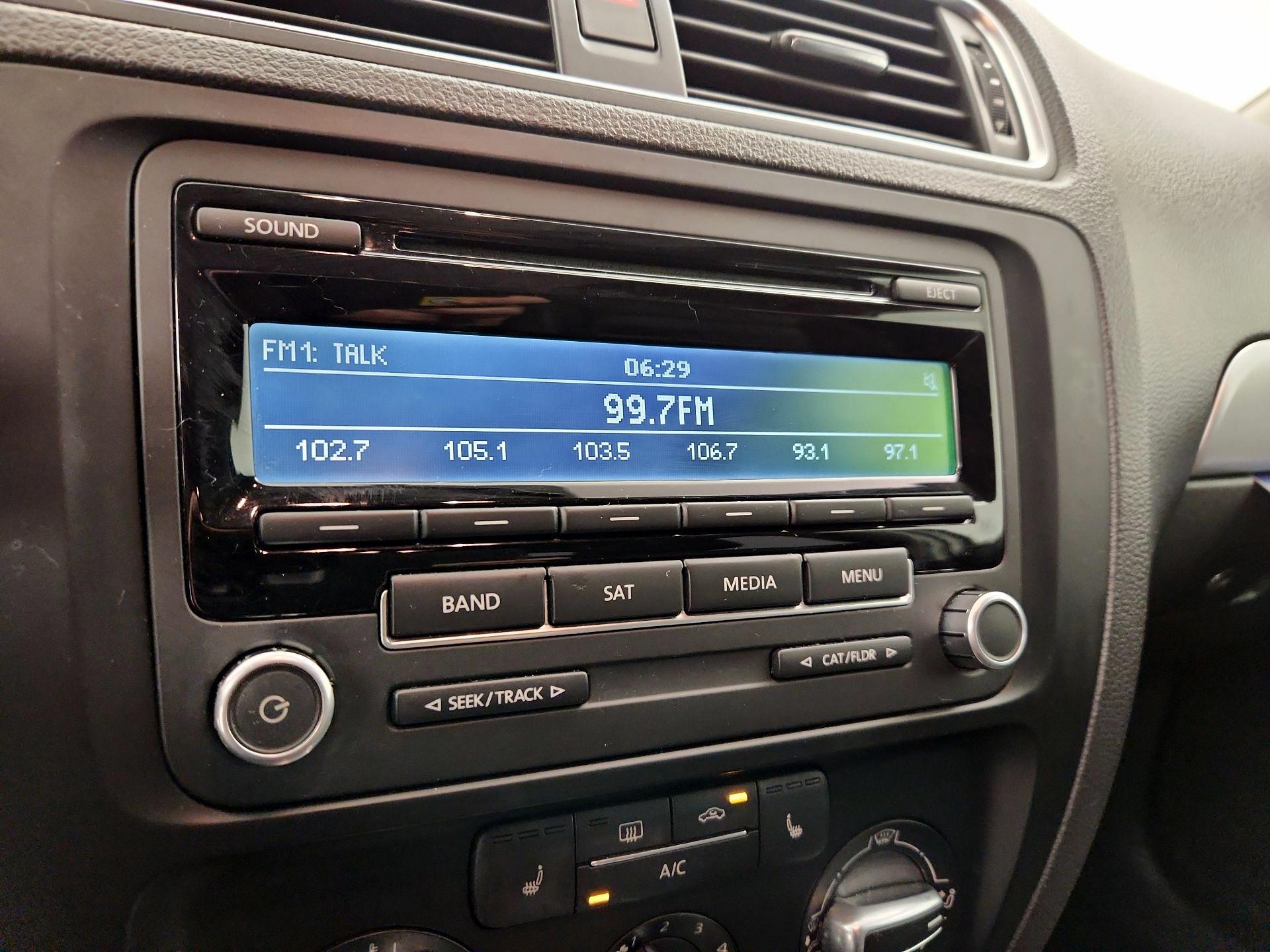 Thumbnail: 2014 Volkswagen Jetta - 14