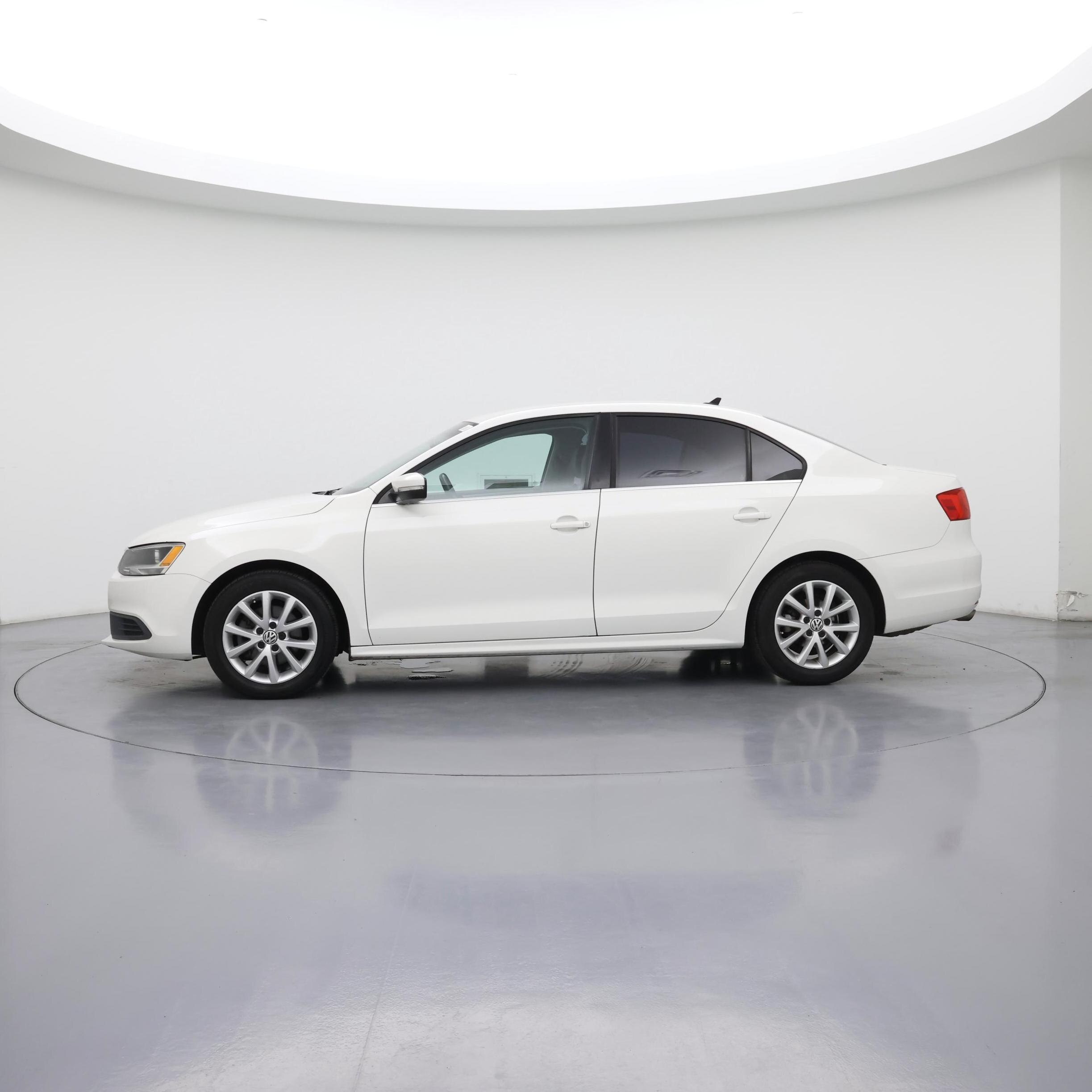 Thumbnail: 2014 Volkswagen Jetta - 3