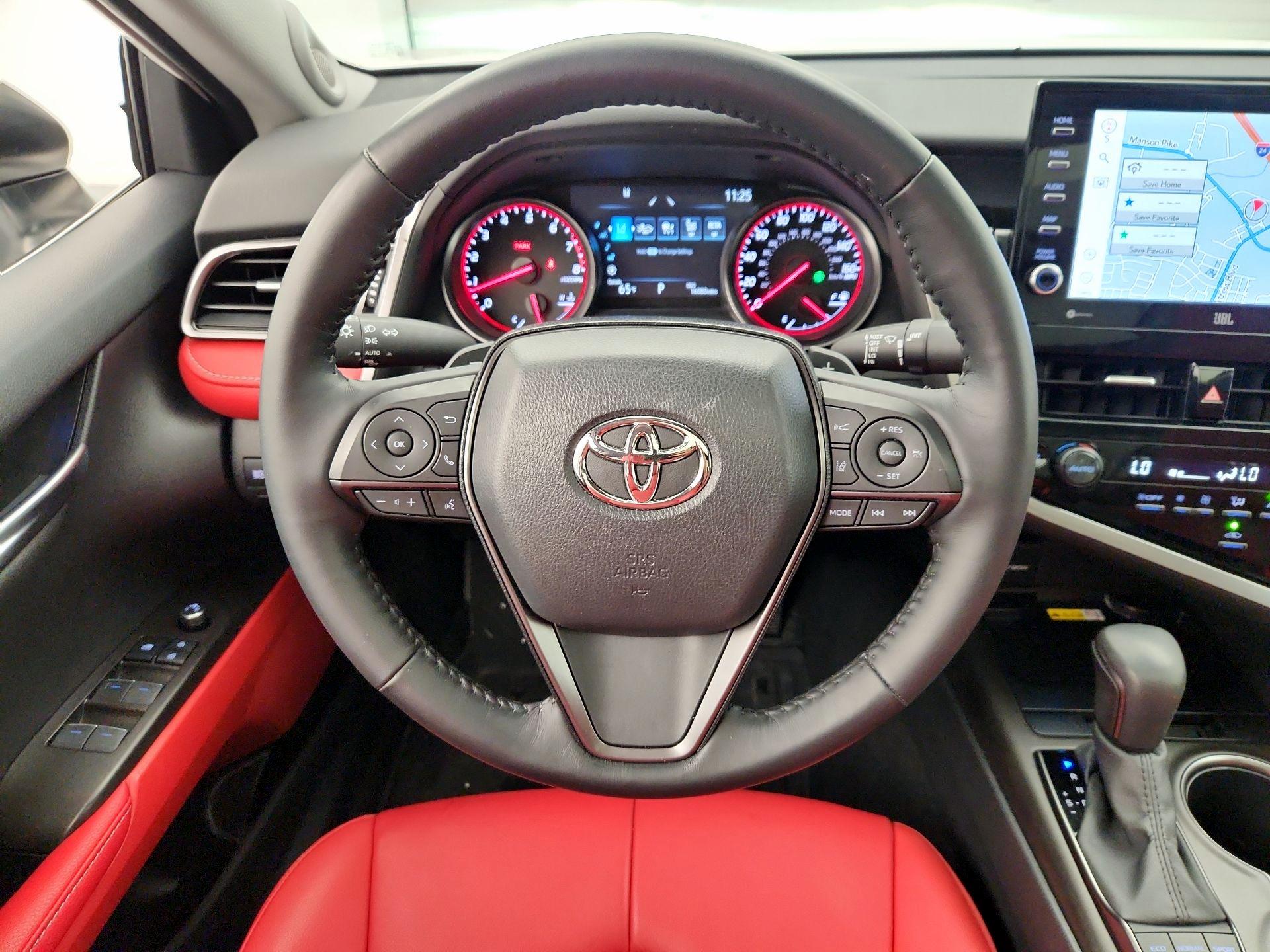 Thumbnail: 2022 Toyota Camry - 10