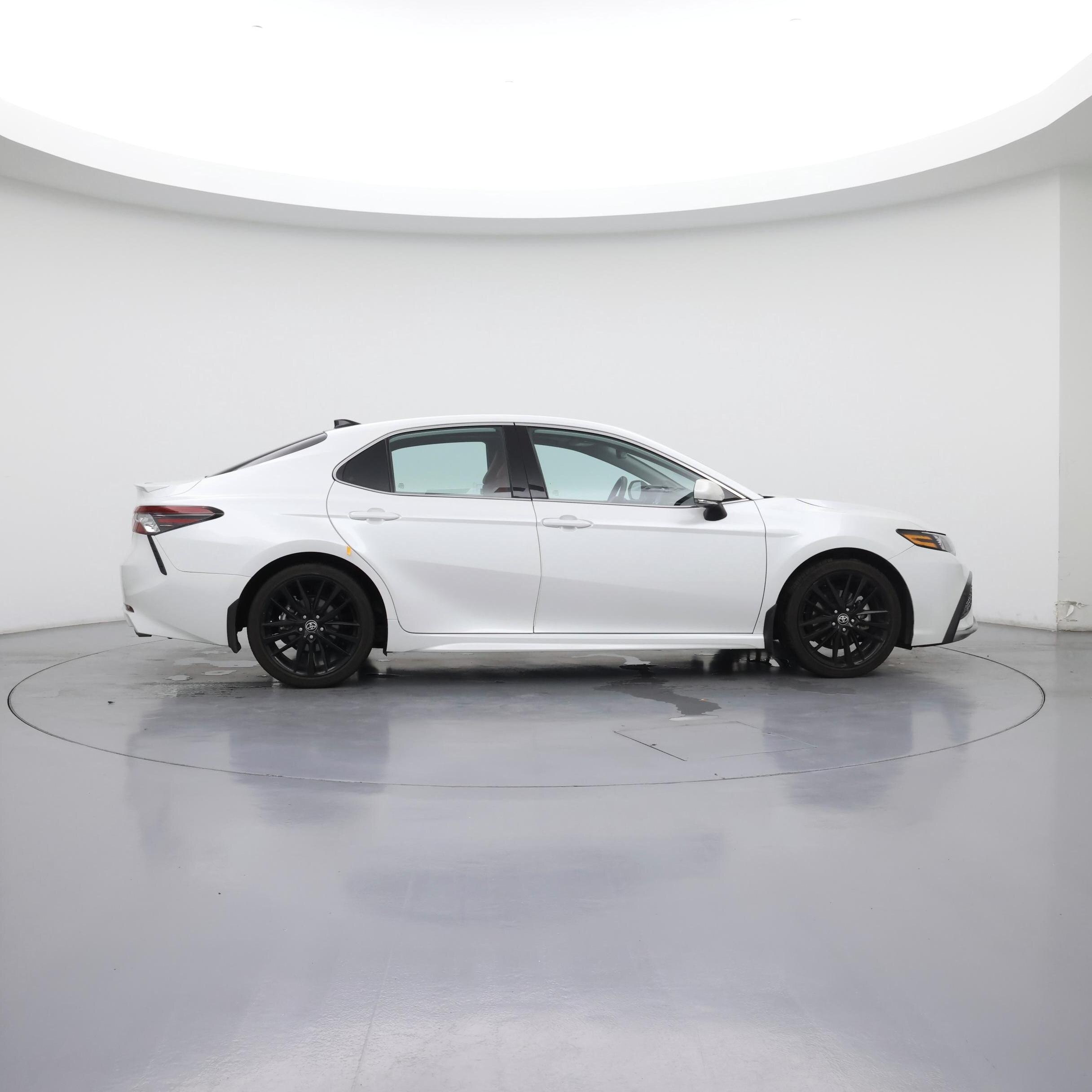 Thumbnail: 2022 Toyota Camry - 7