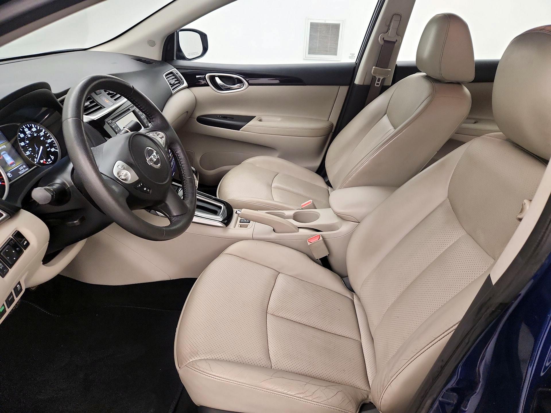 Thumbnail: 2016 Nissan Sentra - 11