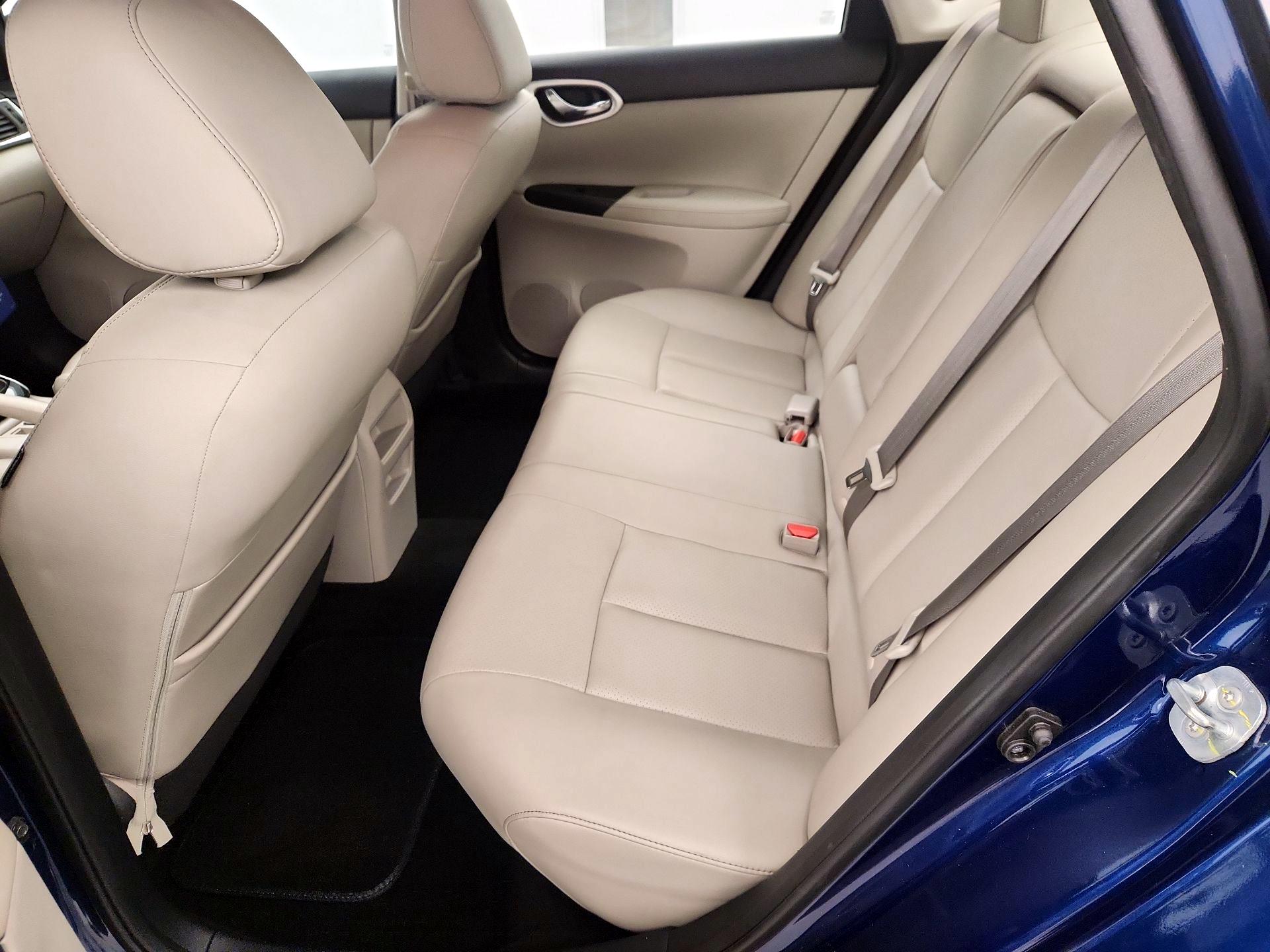 Thumbnail: 2016 Nissan Sentra - 18