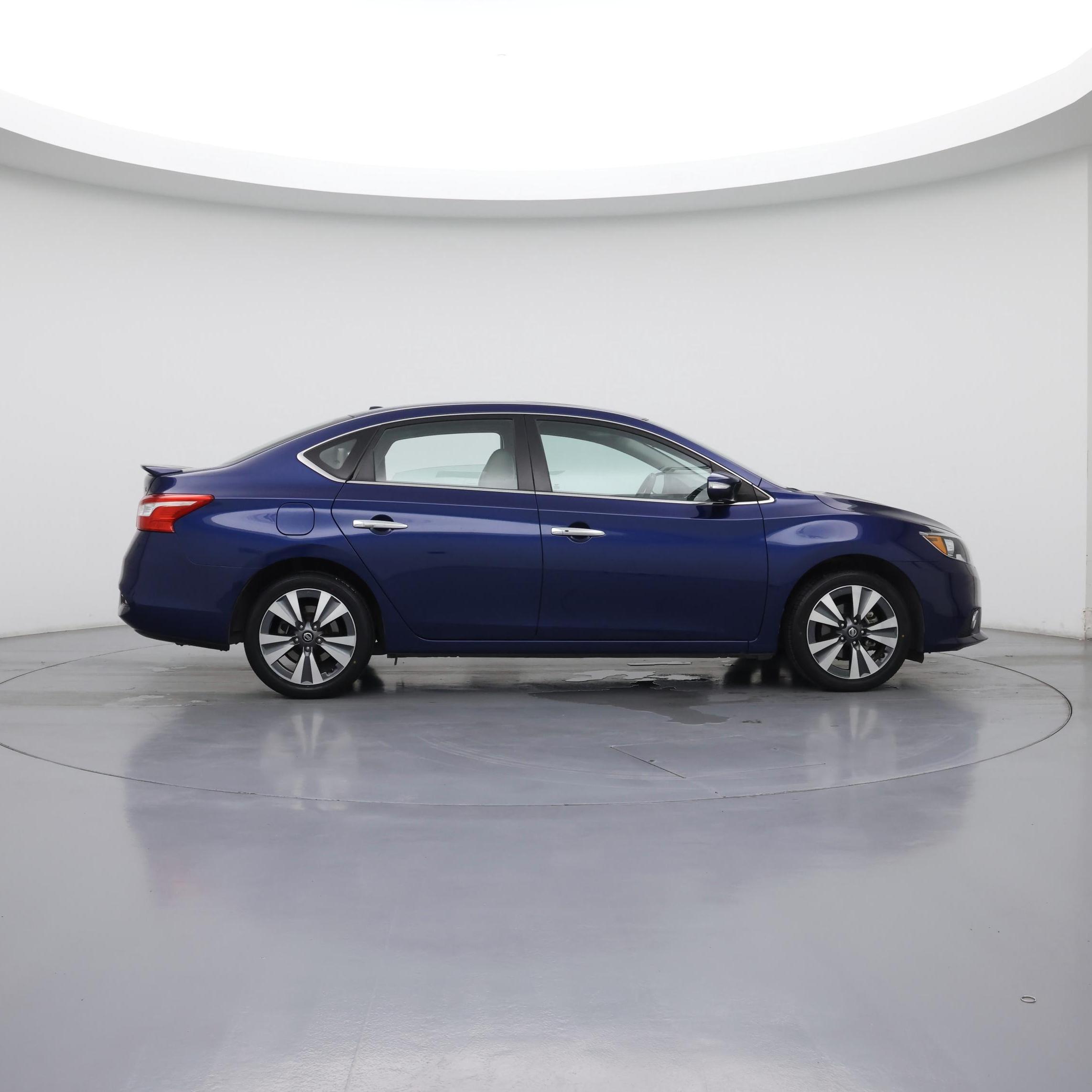 Thumbnail: 2016 Nissan Sentra - 7
