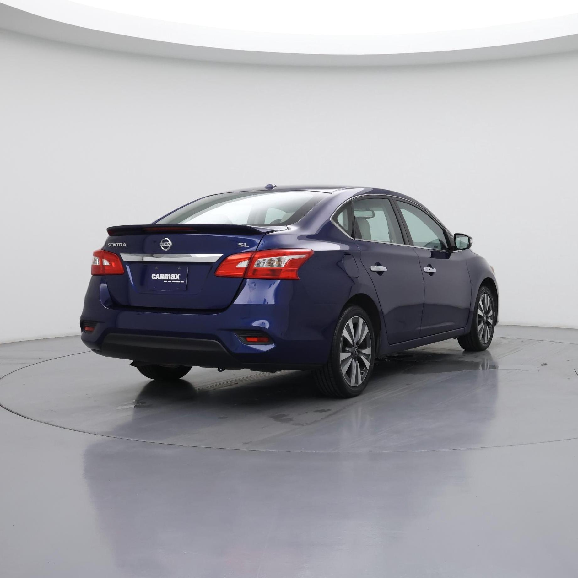 Thumbnail: 2016 Nissan Sentra - 8