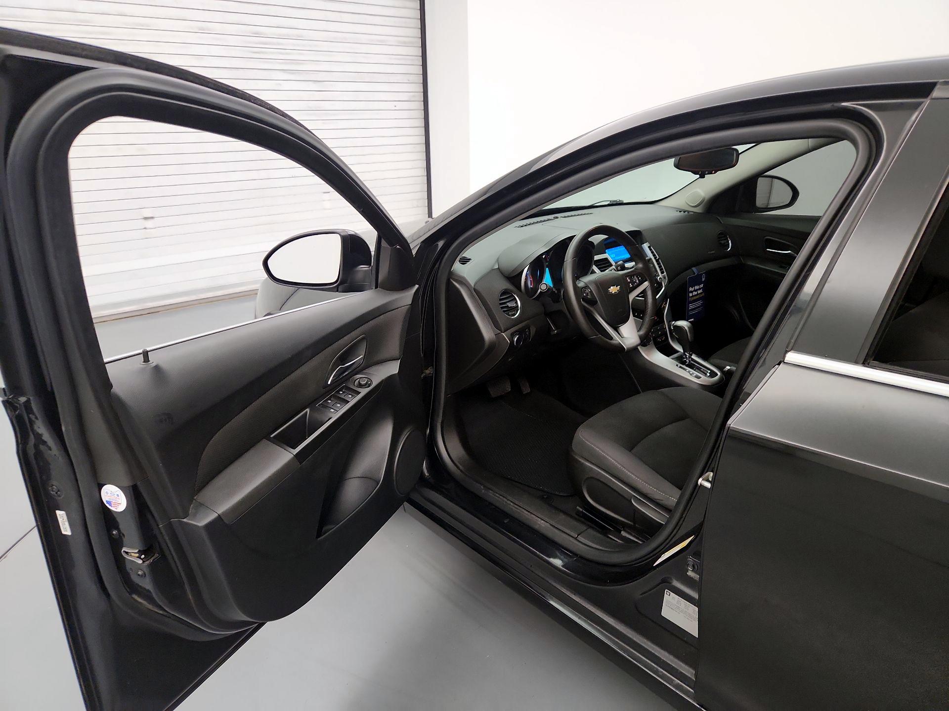 Thumbnail: 2014 Chevrolet Cruze - 11