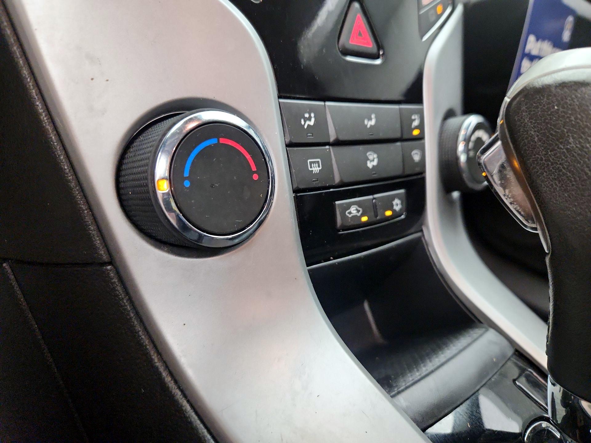 Thumbnail: 2014 Chevrolet Cruze - 15