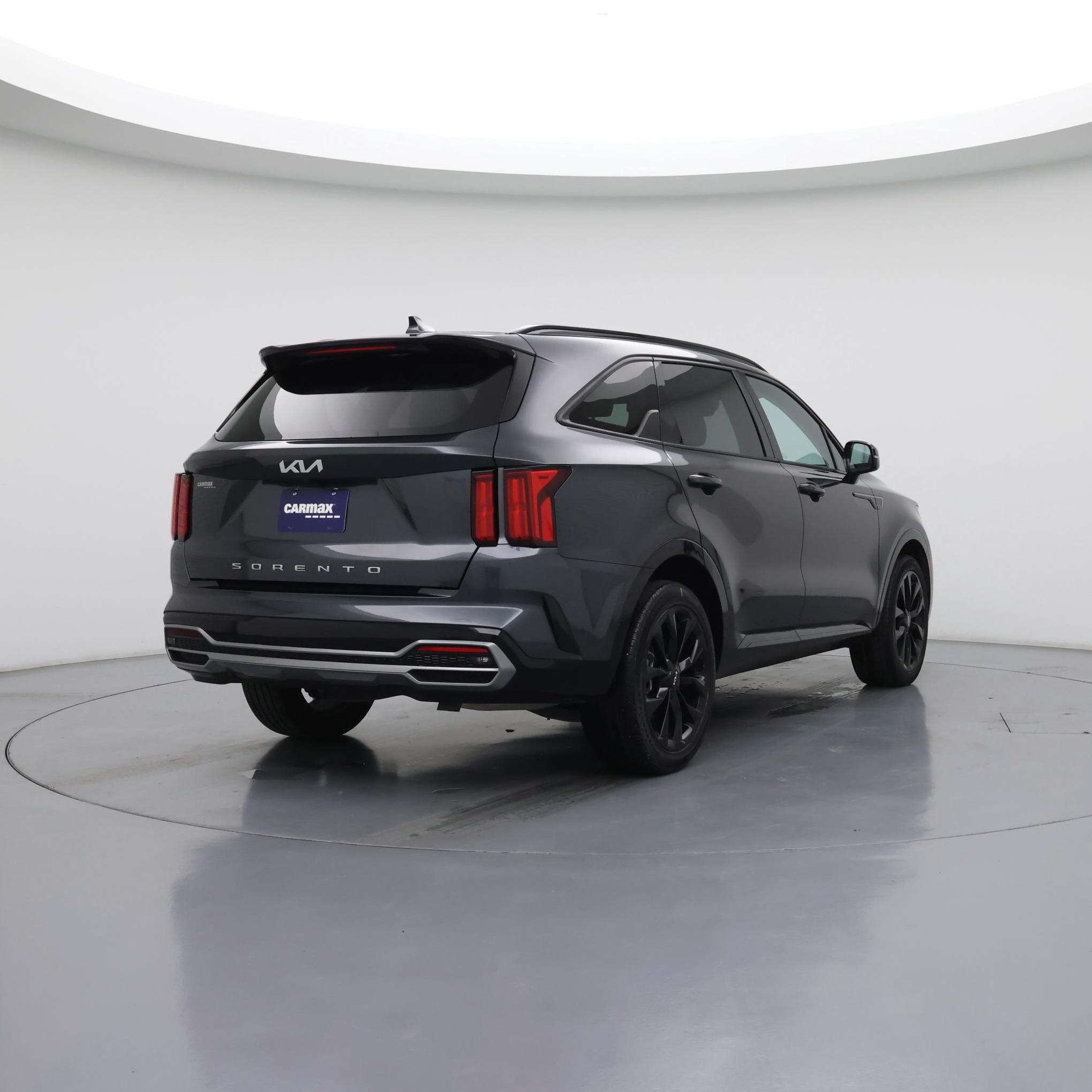 Thumbnail: 2022 Kia Sorento - 8