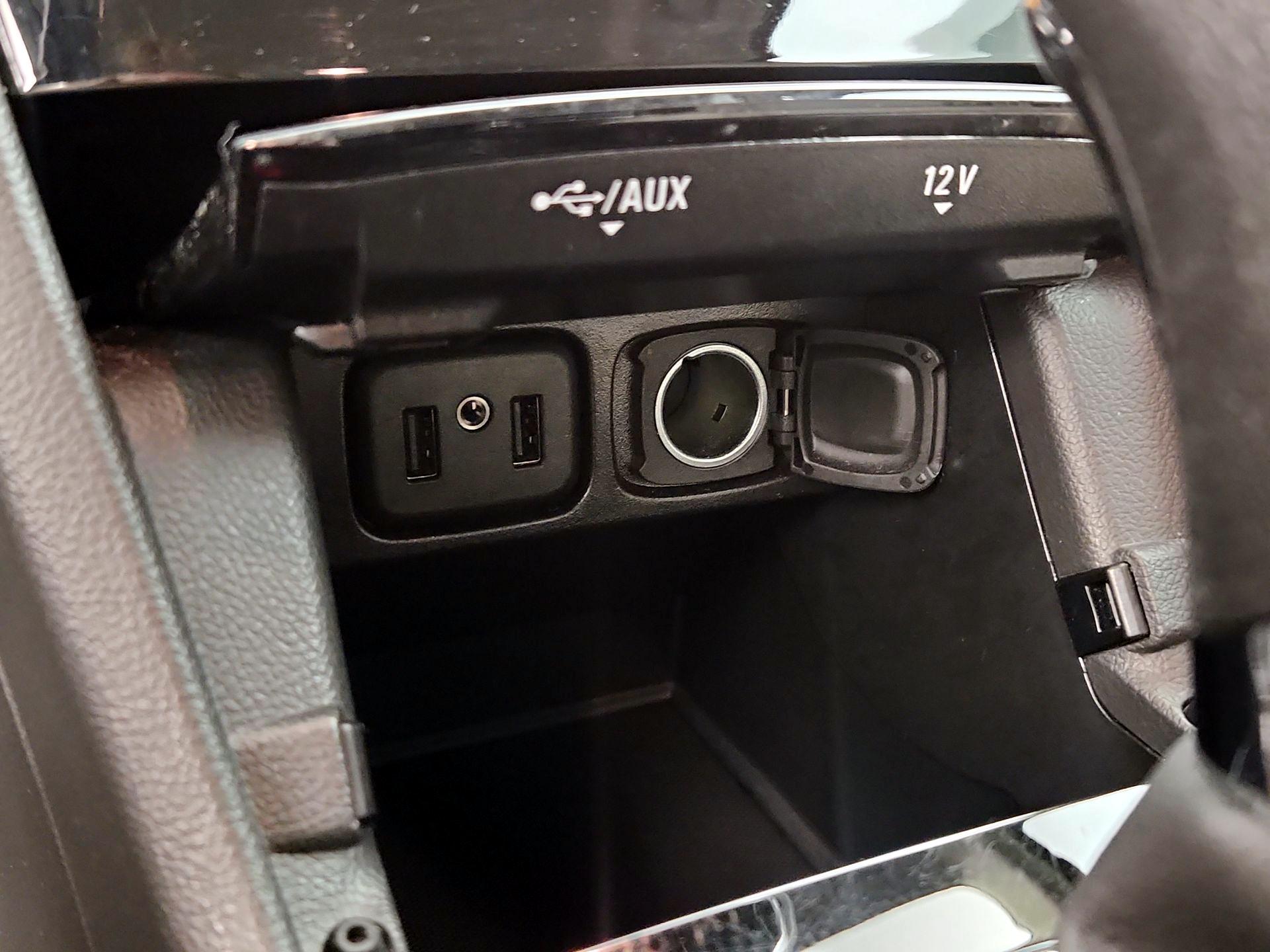 Thumbnail: 2021 Buick Encore - 18
